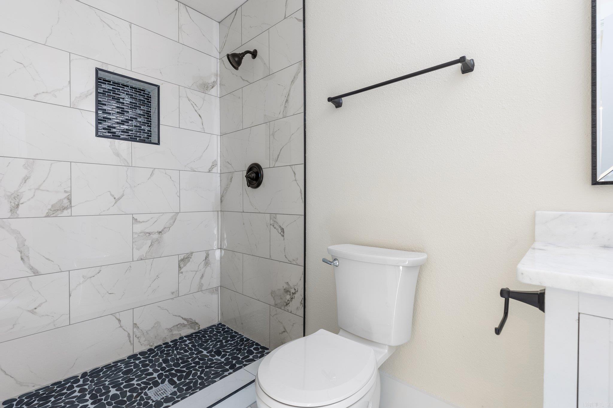 3415 Kavanaugh Boulevard Property Photo 18