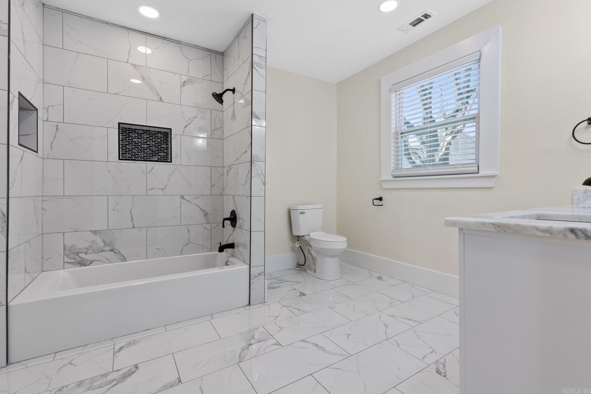 3415 Kavanaugh Boulevard Property Photo 26