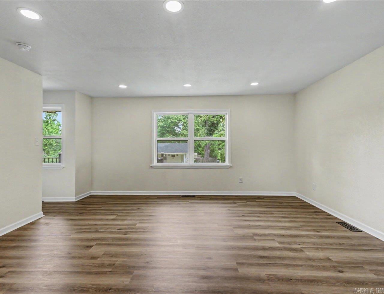 1703 Park Avenue Property Photo 8