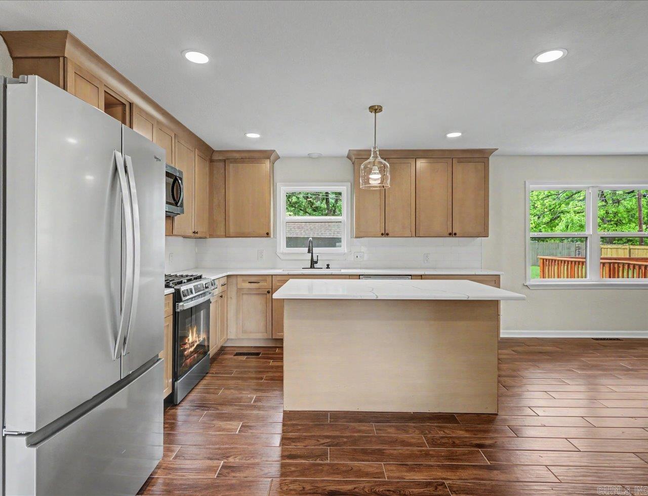1703 Park Avenue Property Photo 11