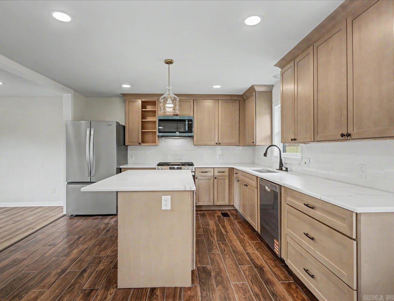1703 Park Avenue Property Photo 12