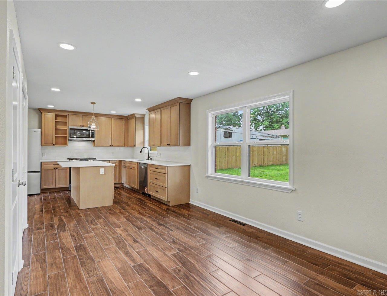 1703 Park Avenue Property Photo 16
