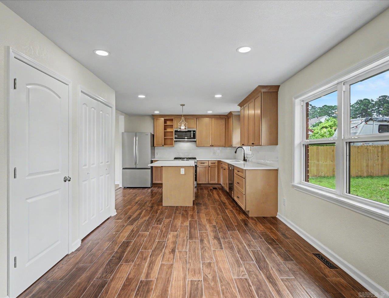 1703 Park Avenue Property Photo 17