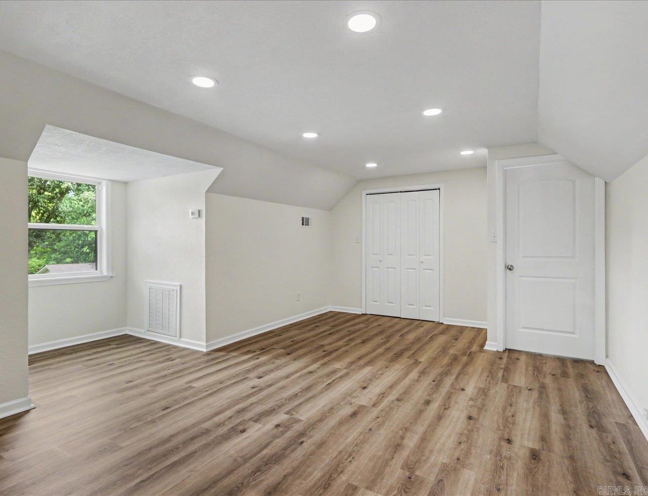 1703 Park Avenue Property Photo 38