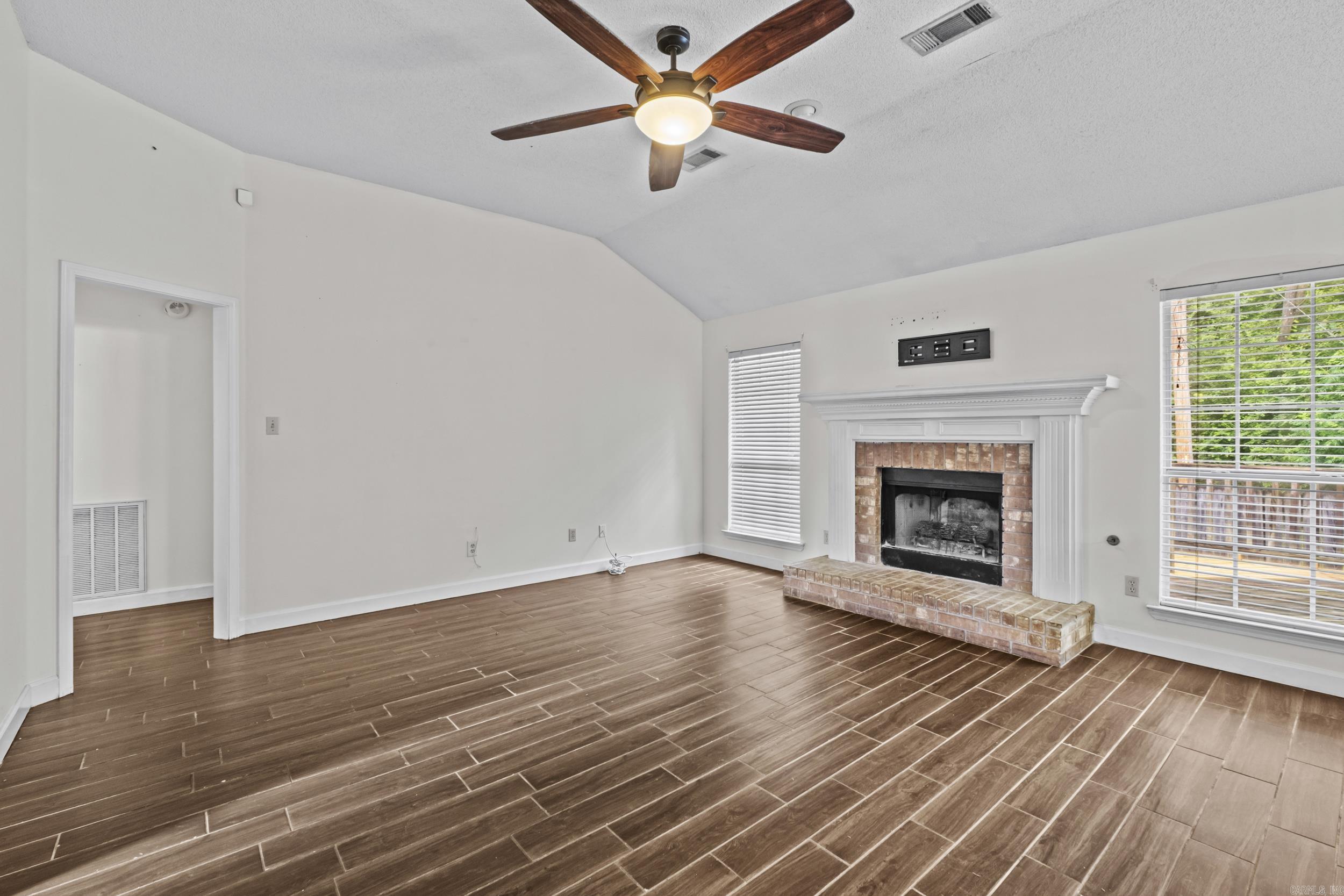 2402 Austin Oaks Drive Property Photo 9