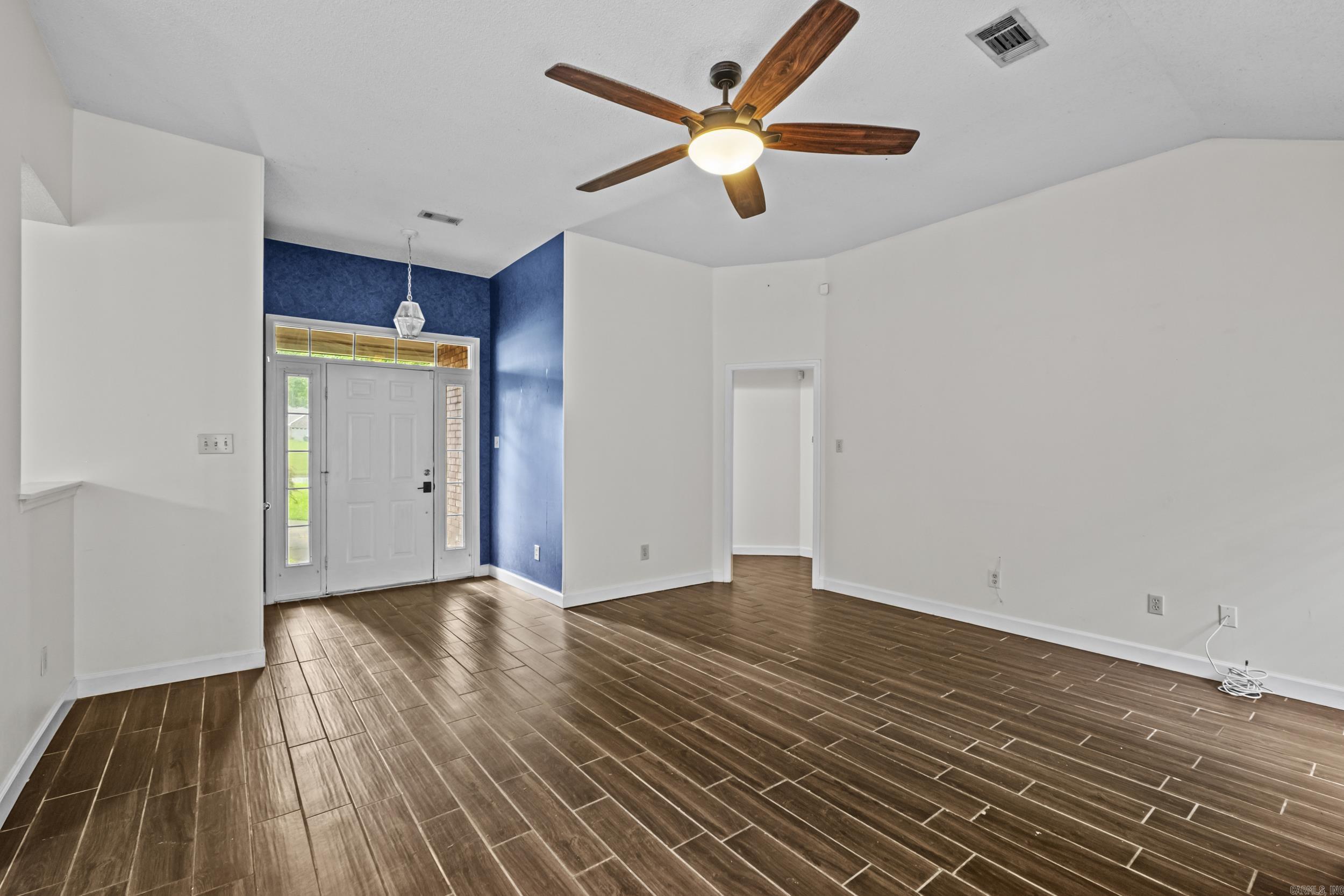 2402 Austin Oaks Drive Property Photo 10