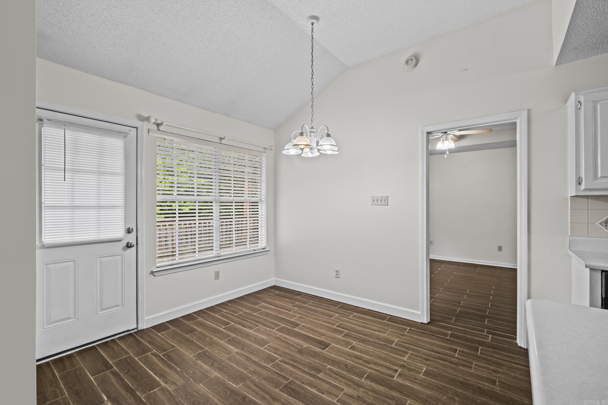 2402 Austin Oaks Drive Property Photo 12