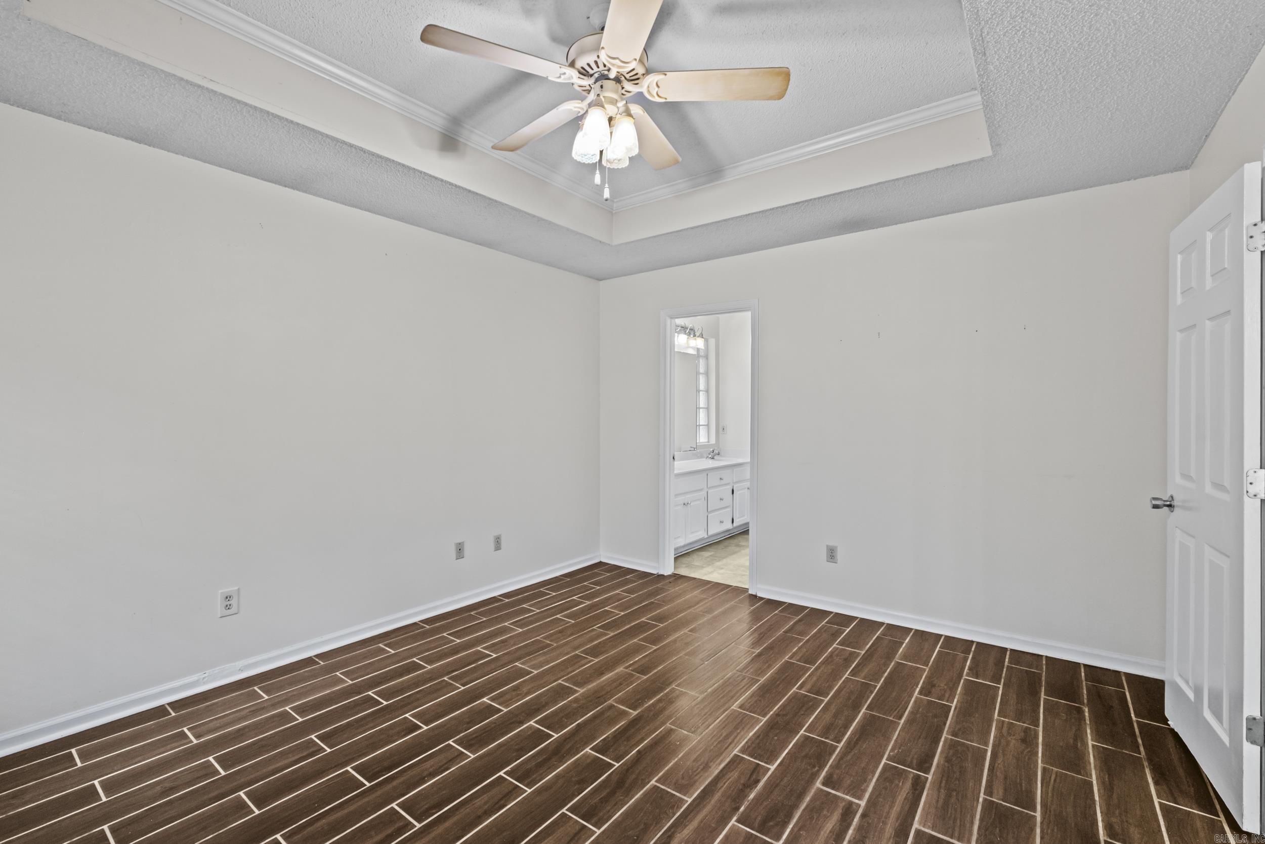 2402 Austin Oaks Drive Property Photo 18