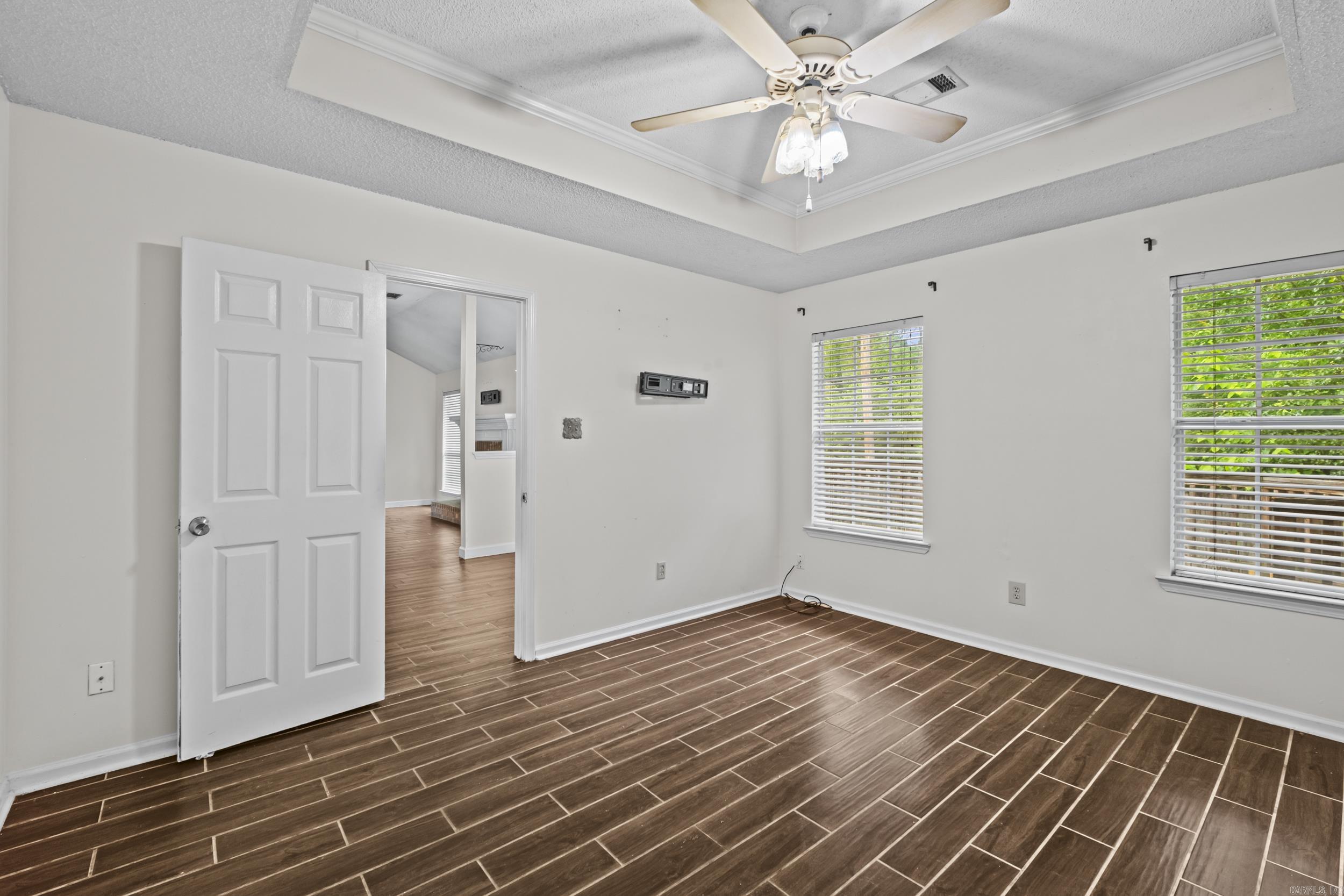 2402 Austin Oaks Drive Property Photo 19