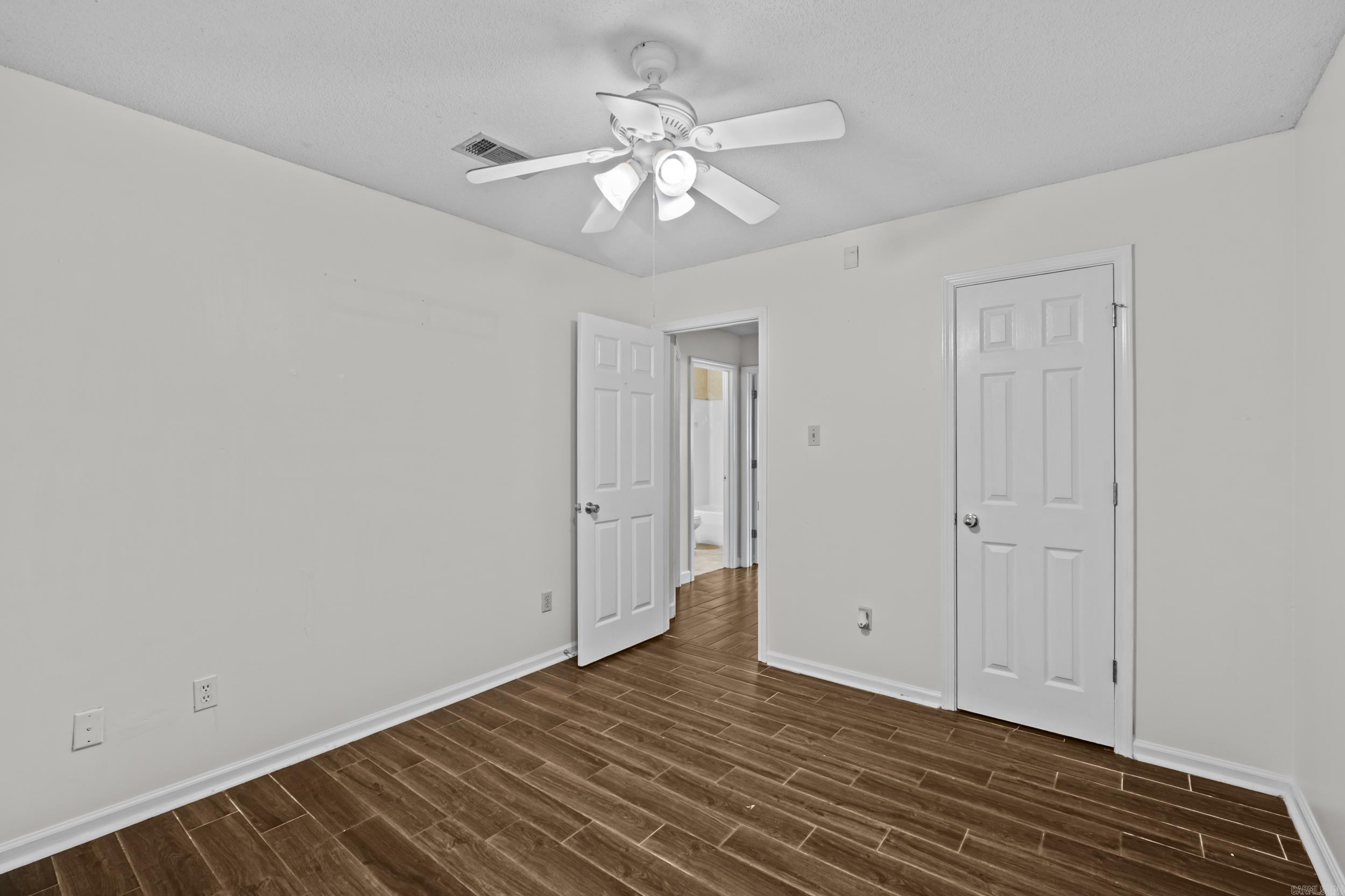 2402 Austin Oaks Drive Property Photo 26