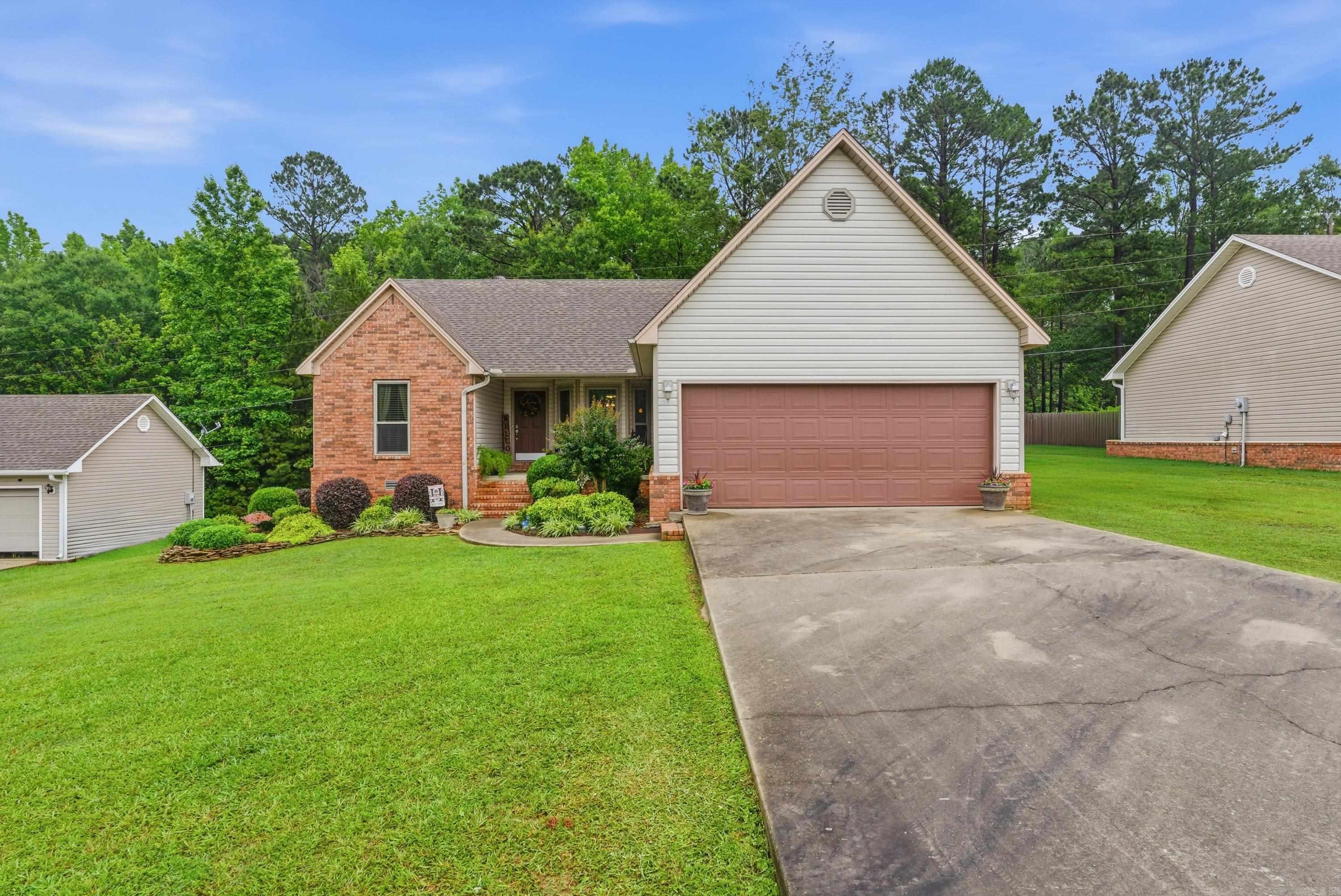 63 Horton Hills Drive Property Photo 1