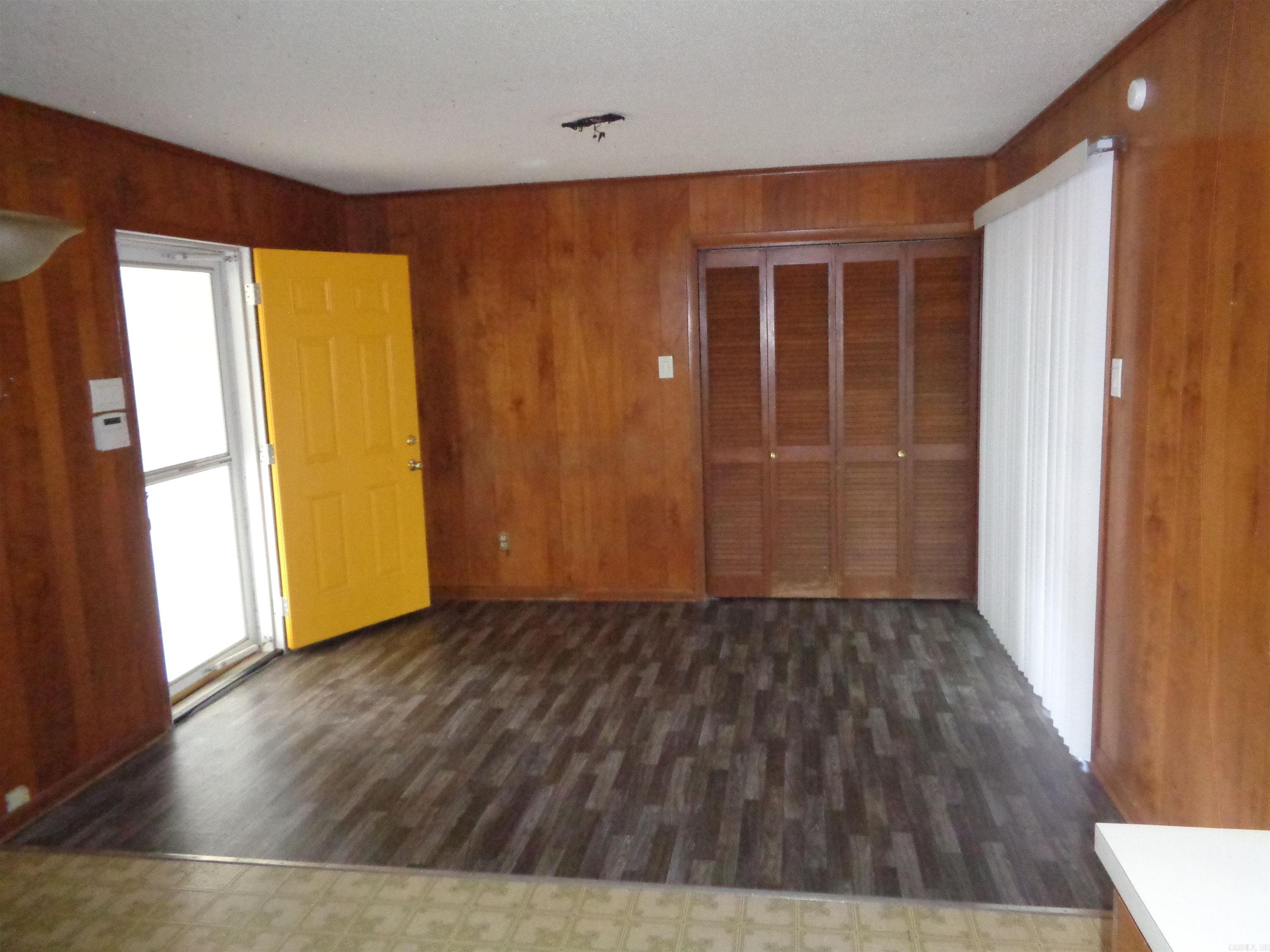 1515 E Twin Lakes Drive Property Photo 11