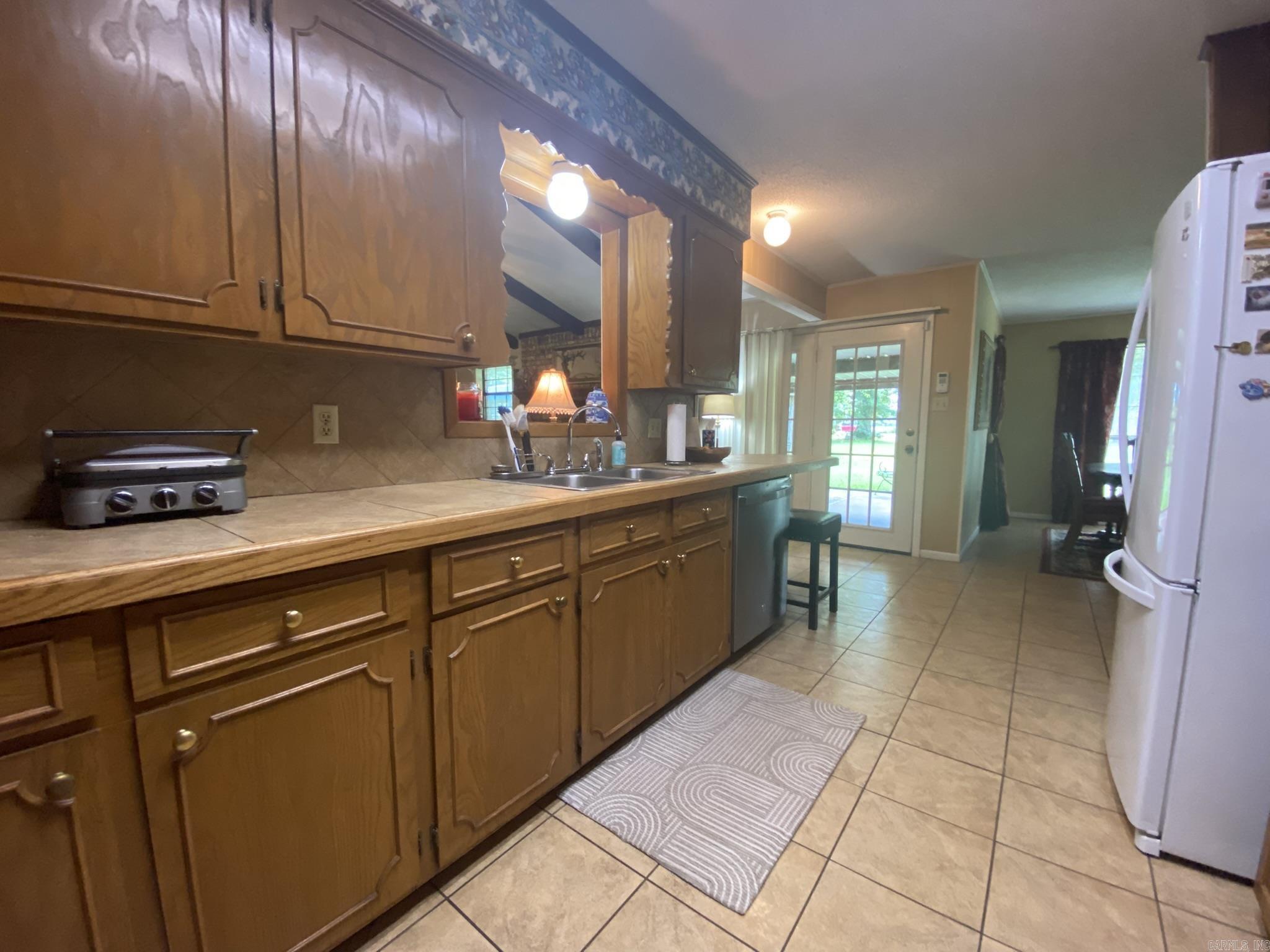 113 Lydia Property Photo 19