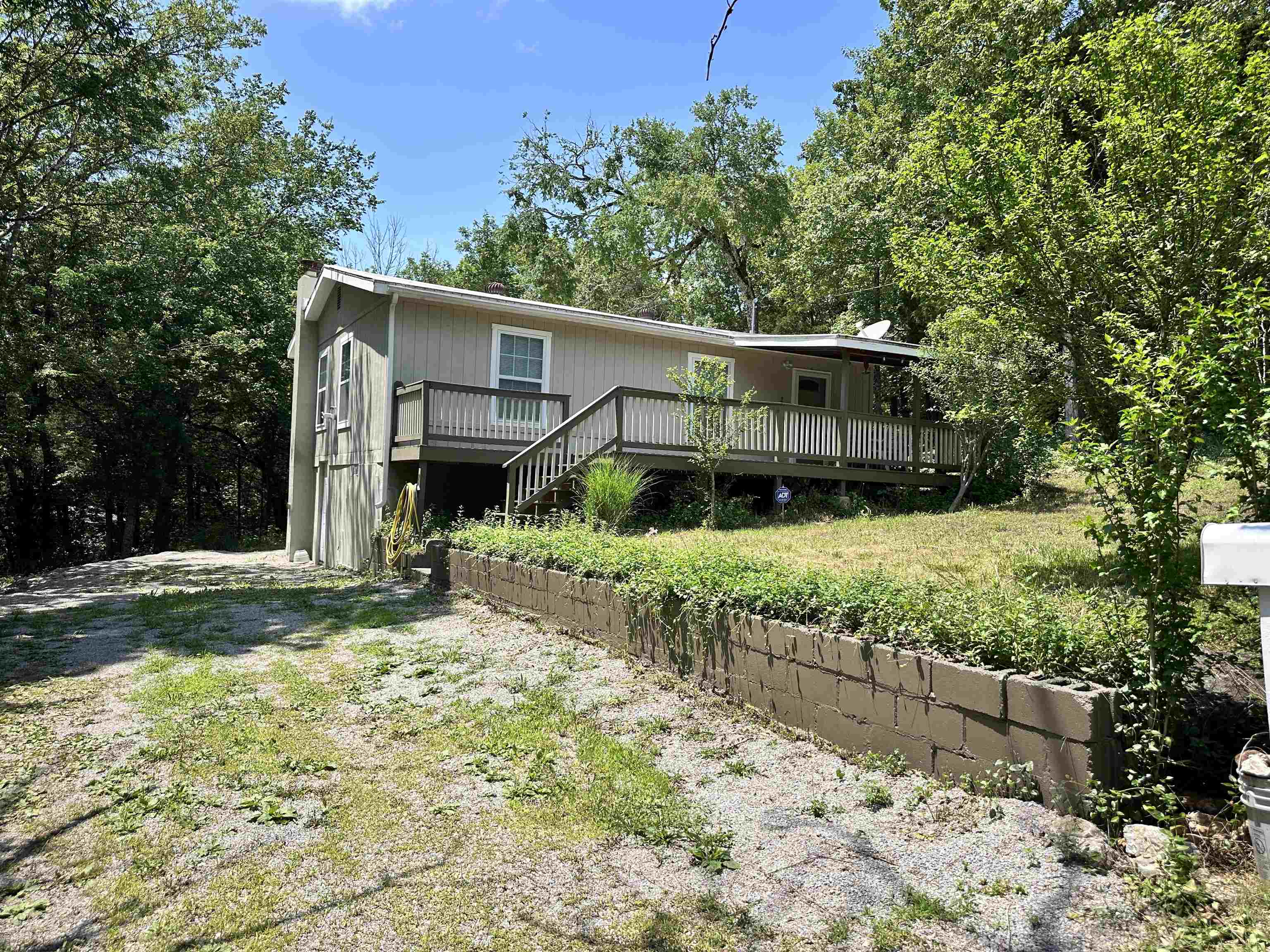 26 Quapaw Drive Property Photo 1