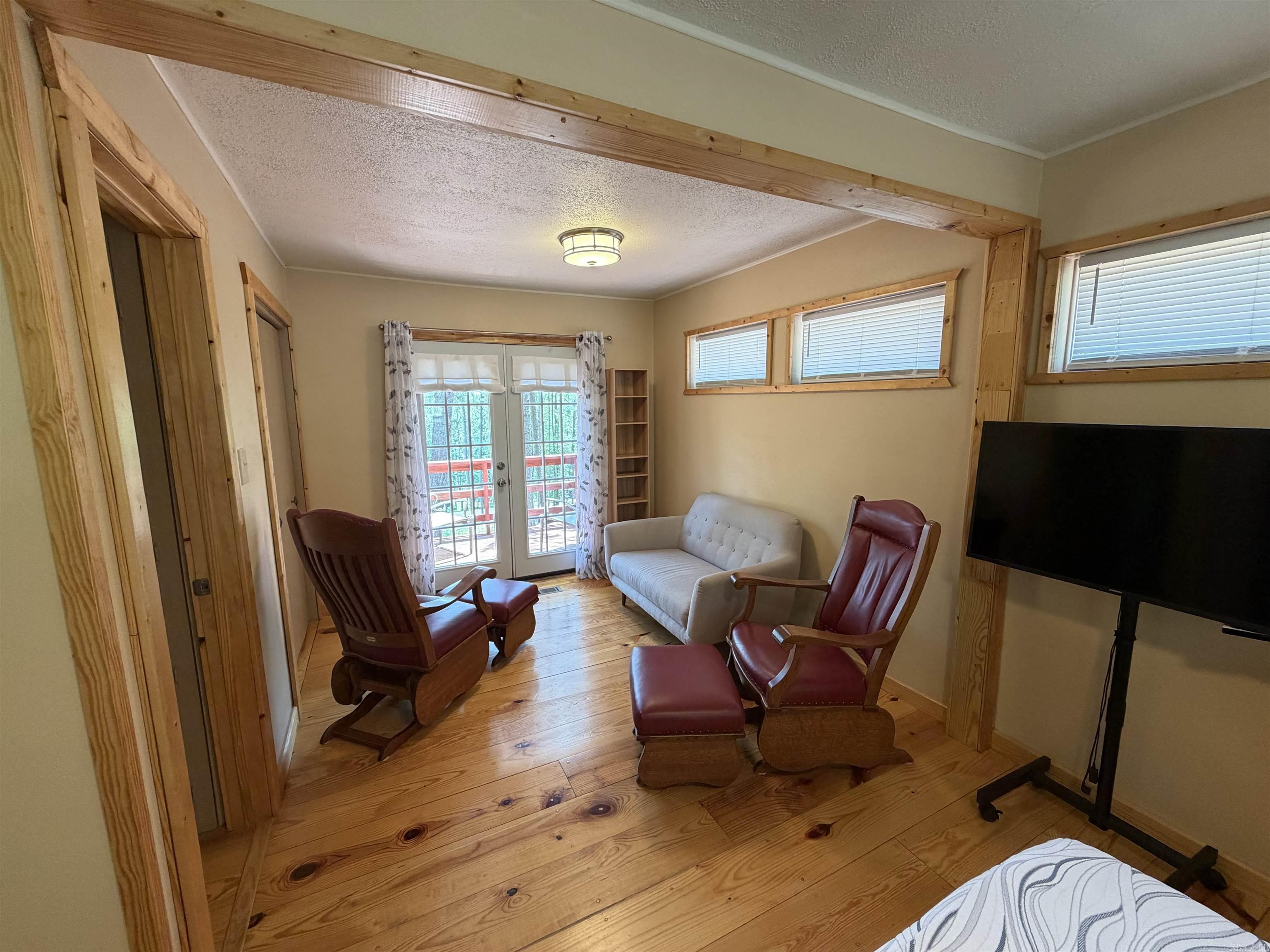 118 Cedar Valley Rd. Property Photo 16