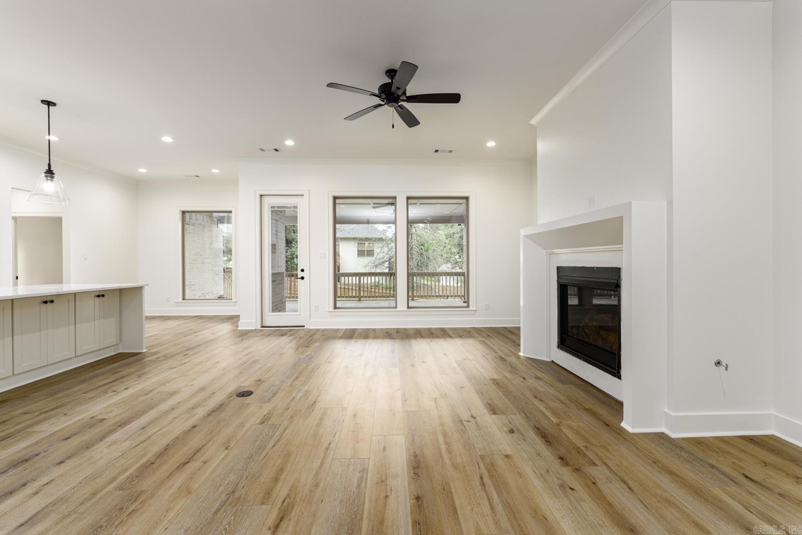 206 Trelon Circle Property Photo 4