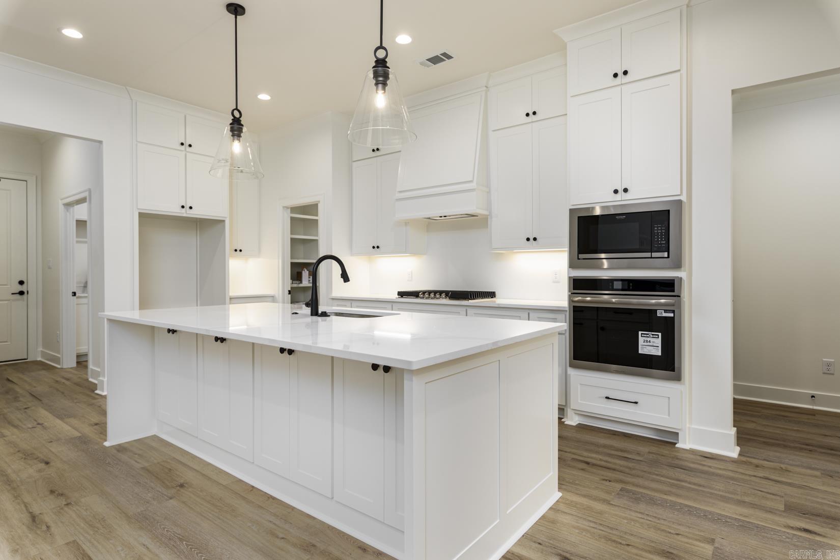 206 Trelon Circle Property Photo 8