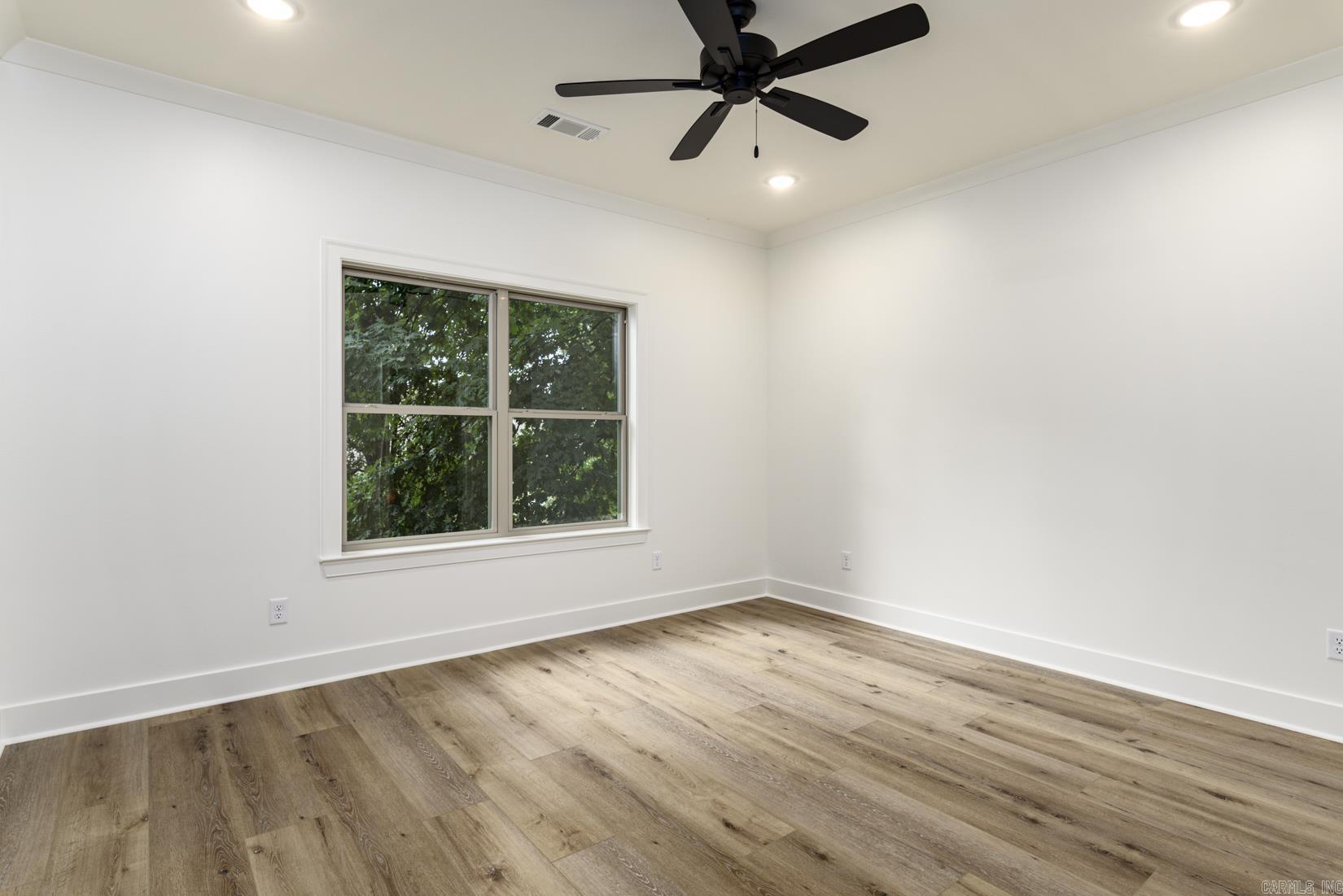 206 Trelon Circle Property Photo 31