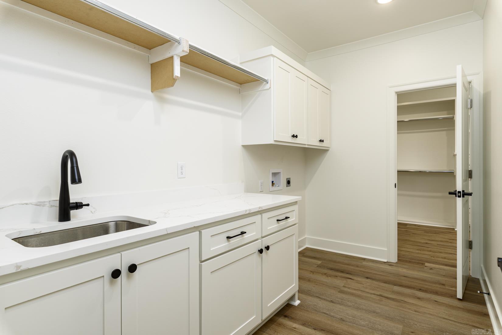 206 Trelon Circle Property Photo 33