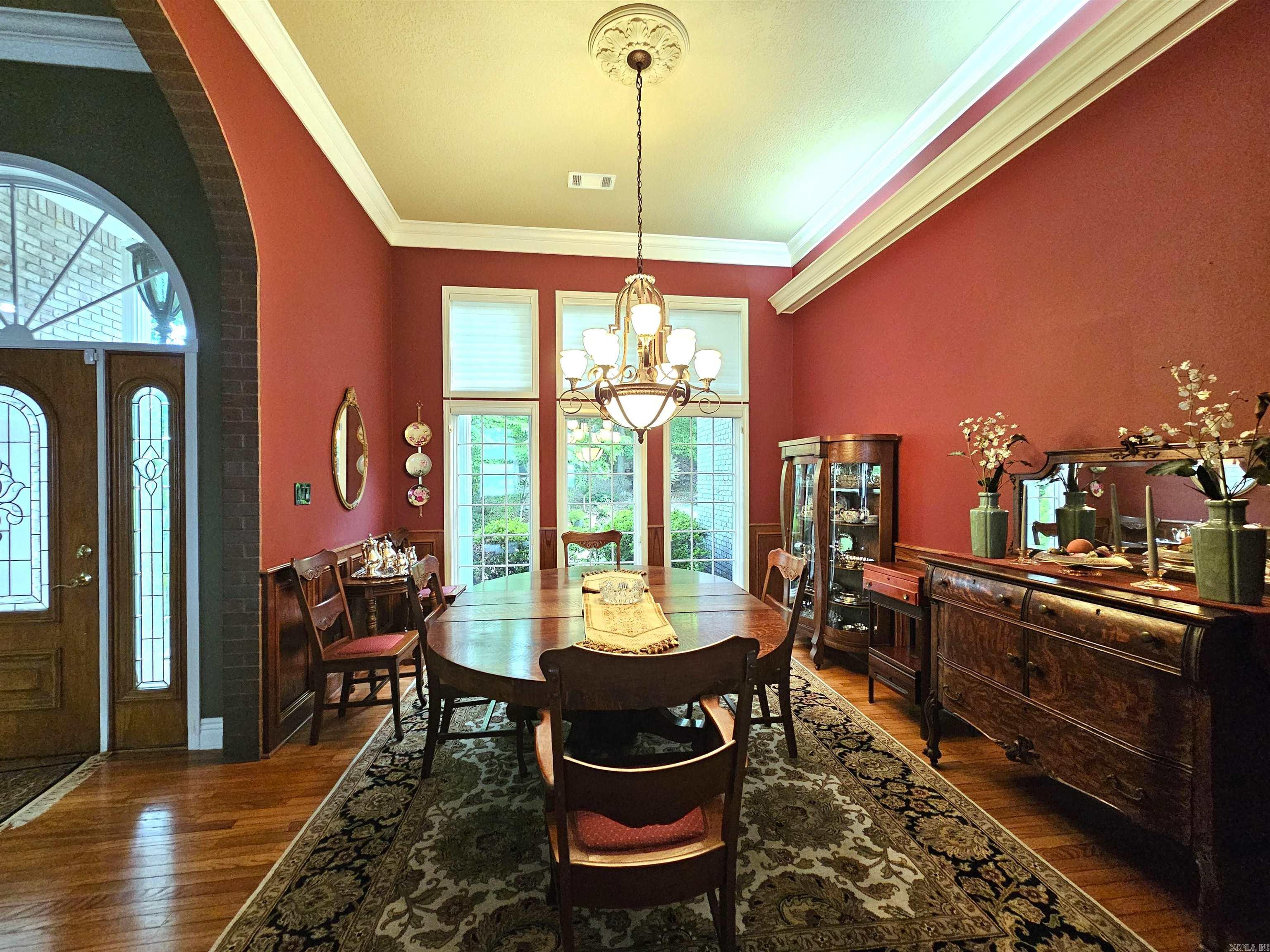 8 Guindola Circle Property Photo 7