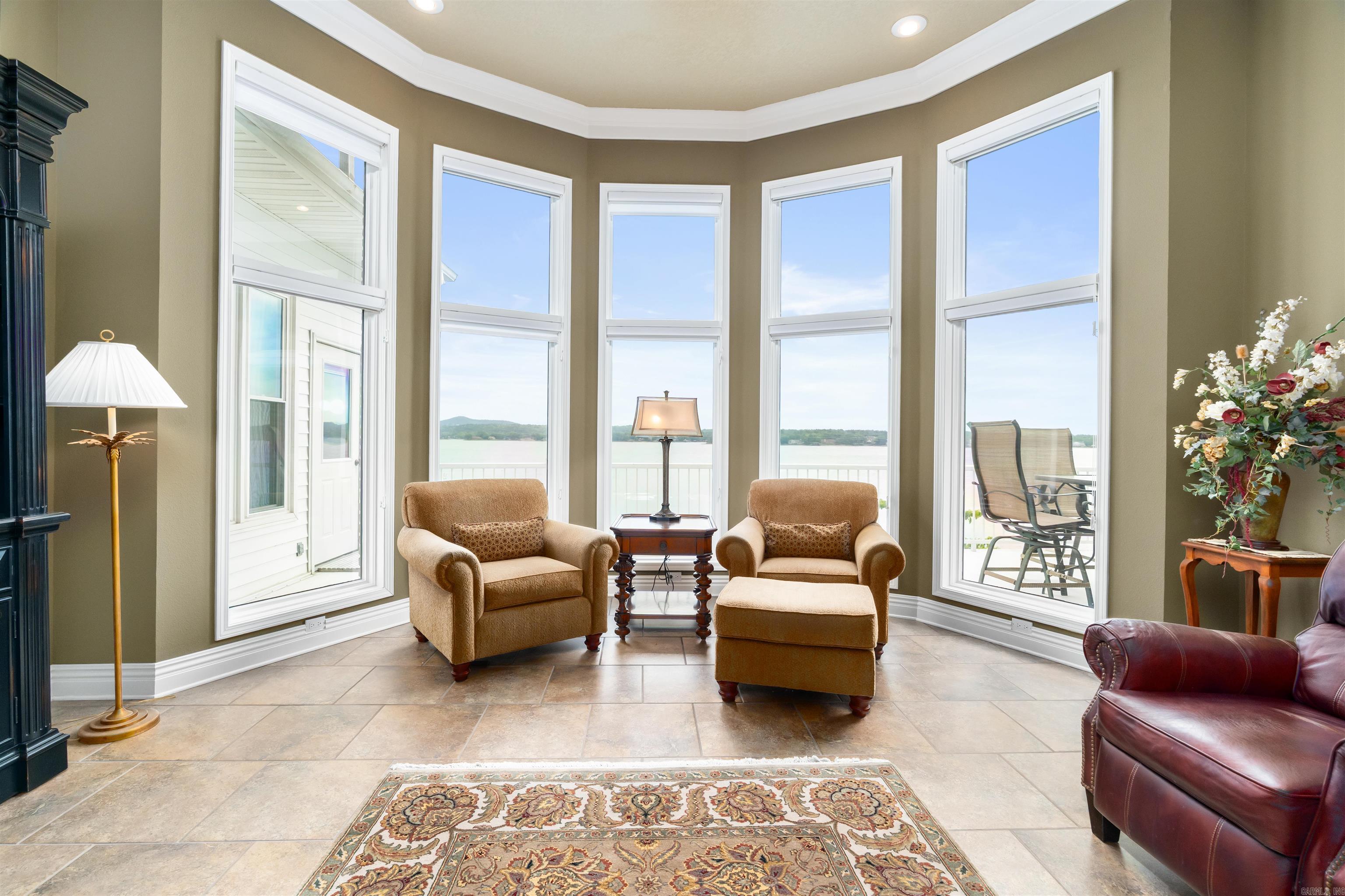 8 Guindola Circle Property Photo 9