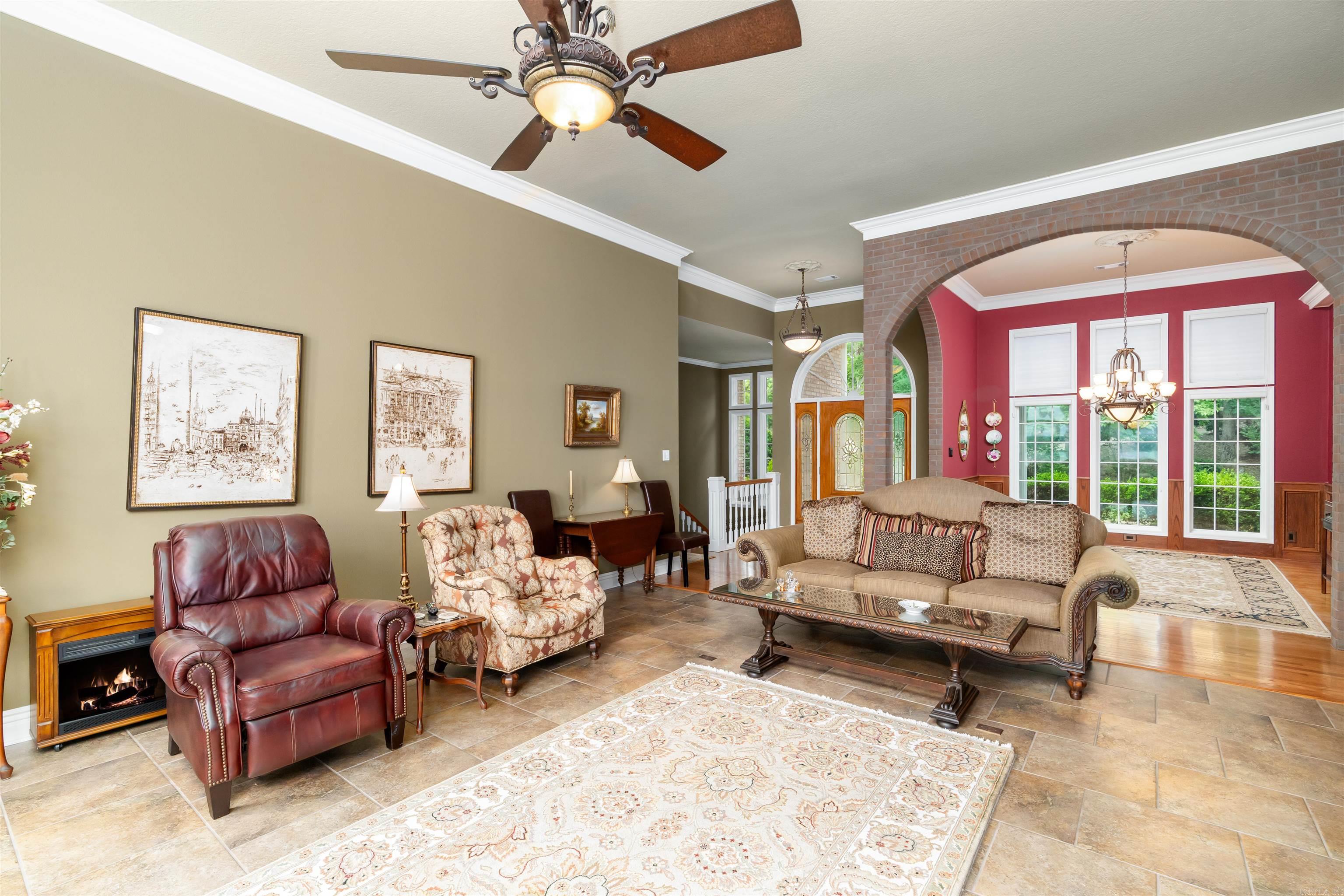 8 Guindola Circle Property Photo 10
