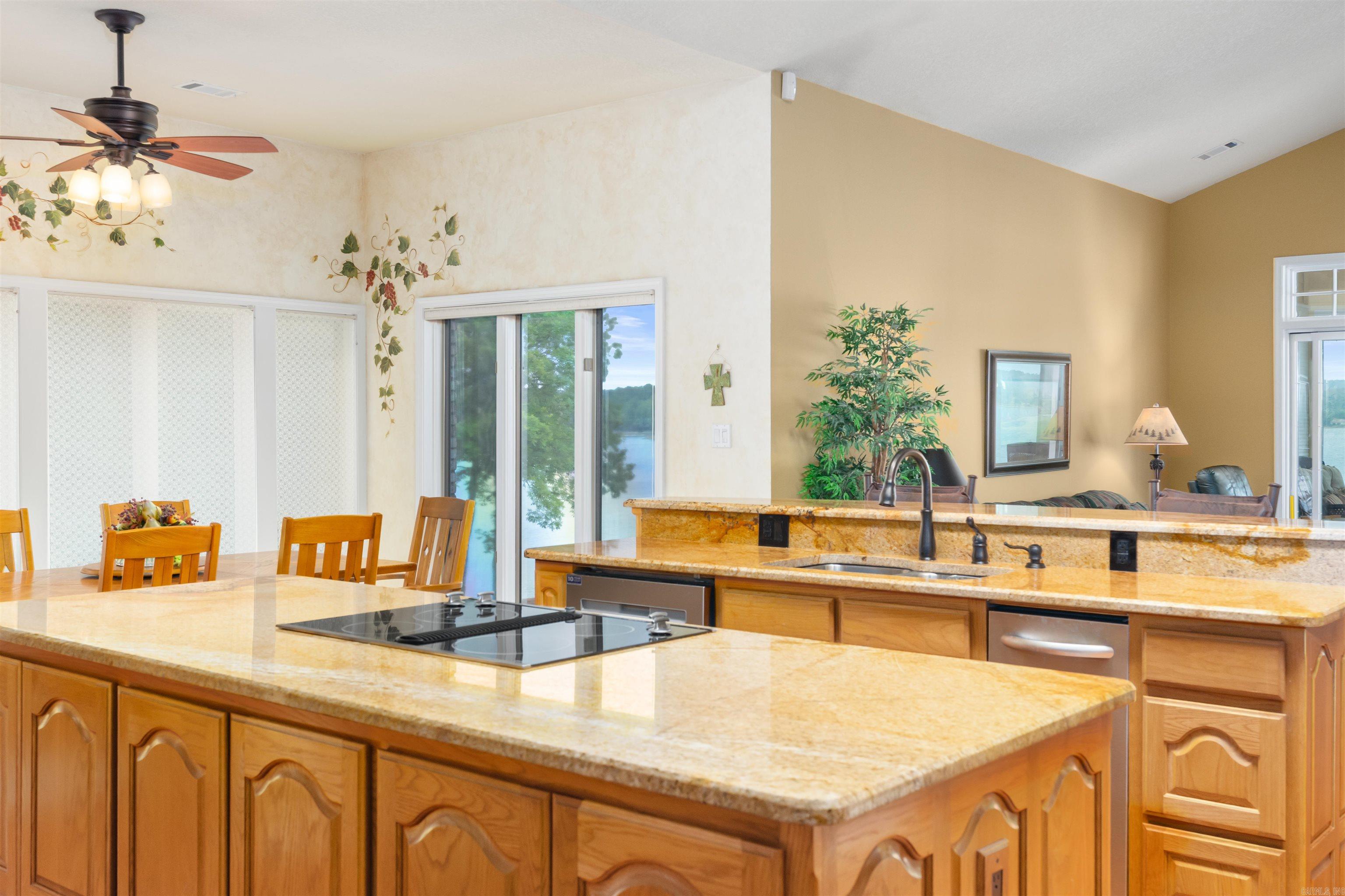 8 Guindola Circle Property Photo 17