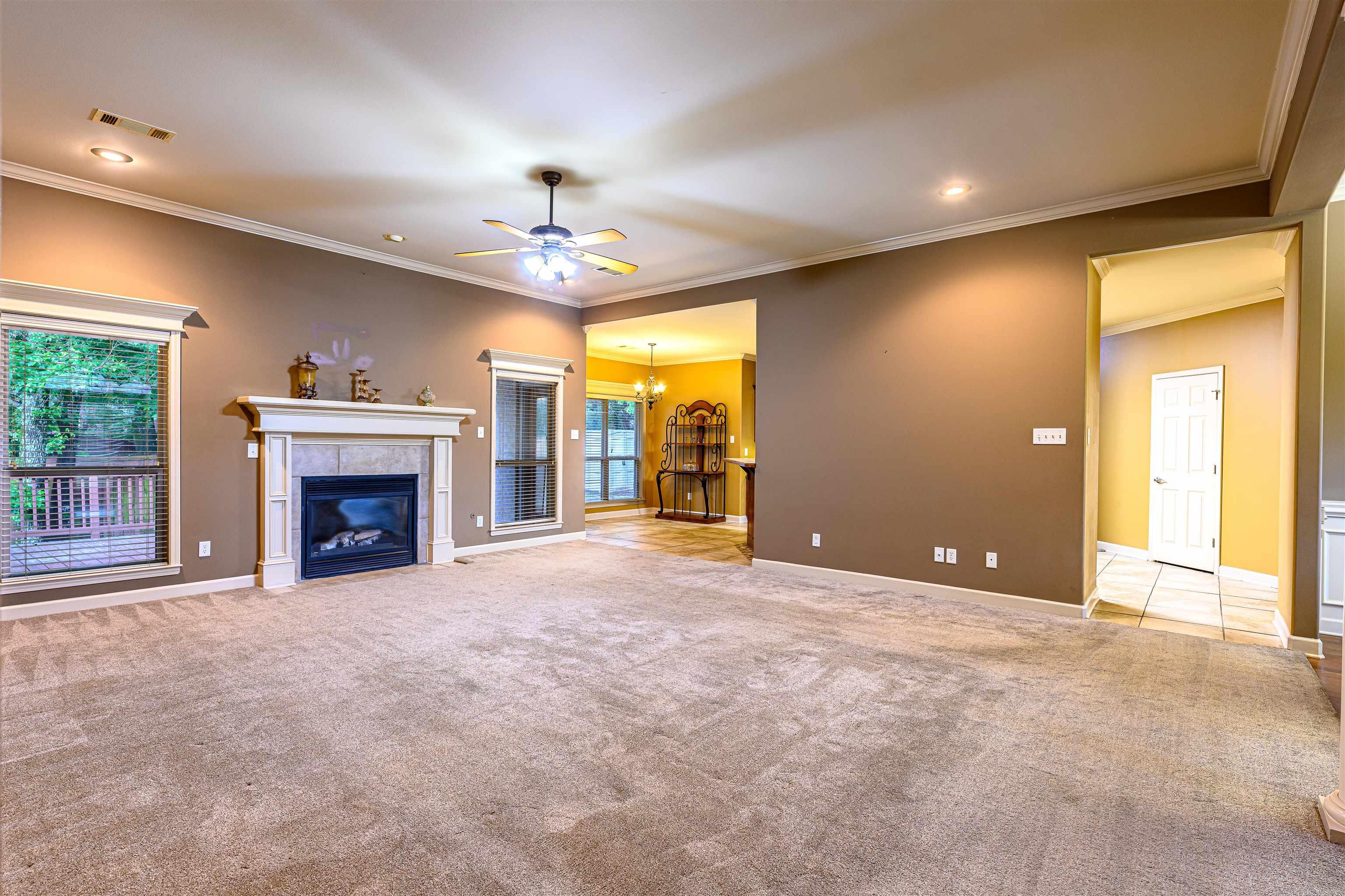 7051 E Ridge Drive Property Photo 5
