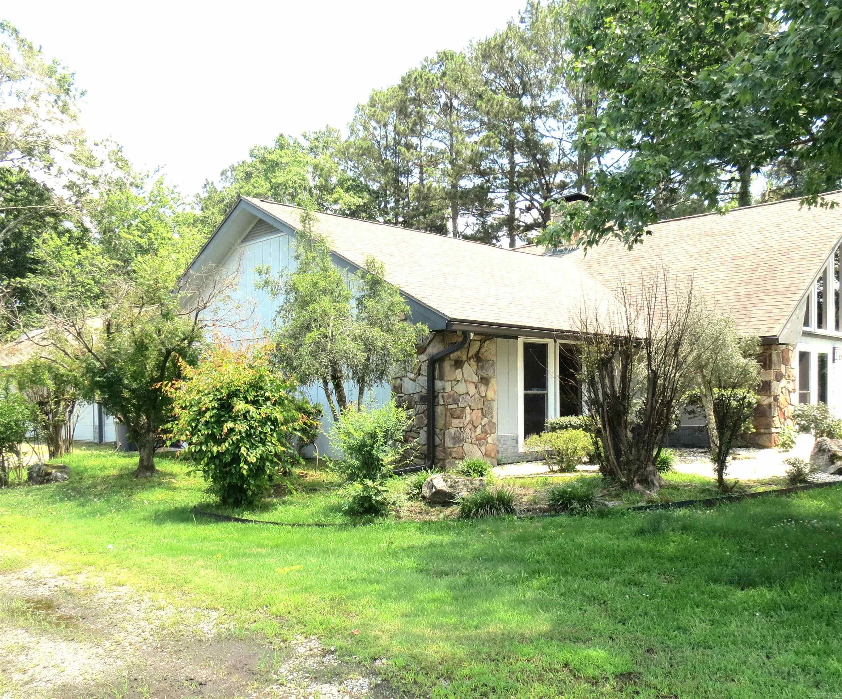 4025 Chapel Lane Property Photo 5