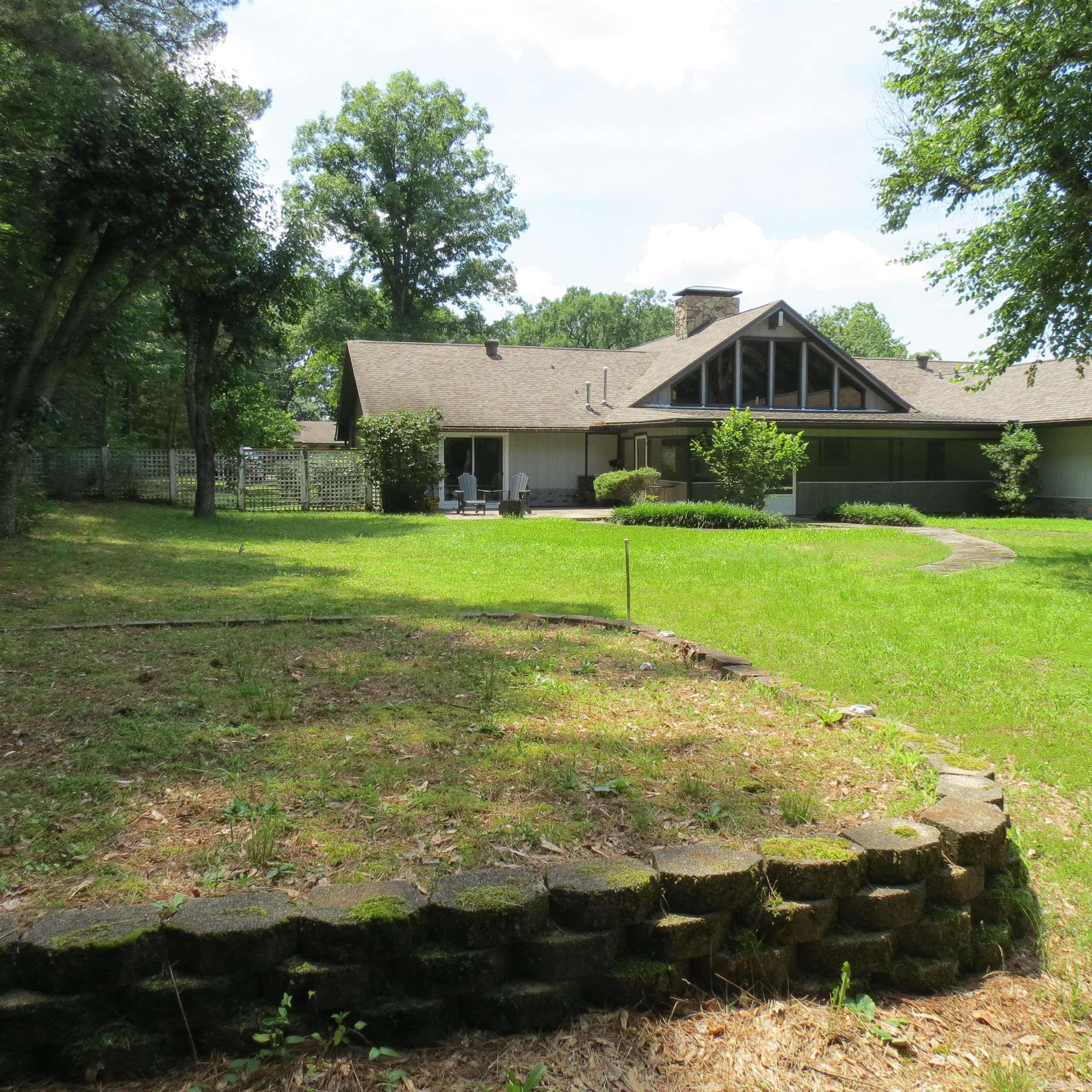 4025 Chapel Lane Property Photo 6