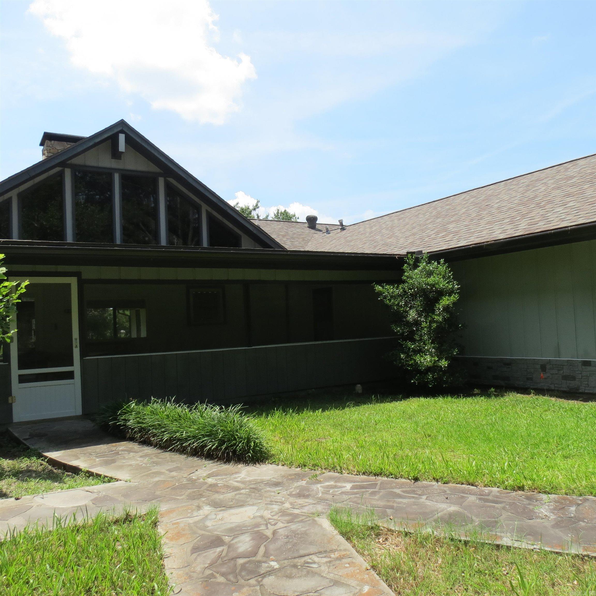 4025 Chapel Lane Property Photo 7