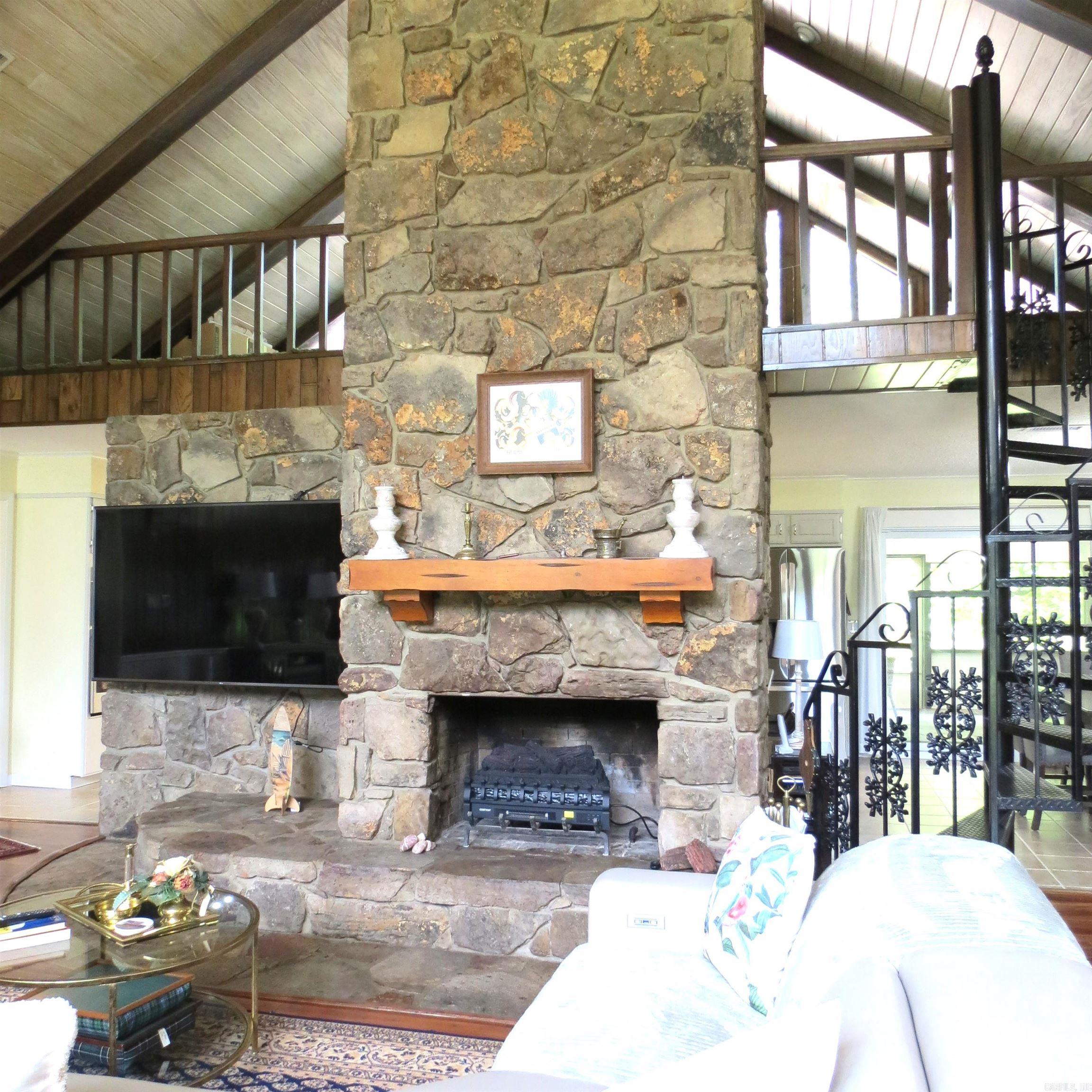 4025 Chapel Lane Property Photo 12