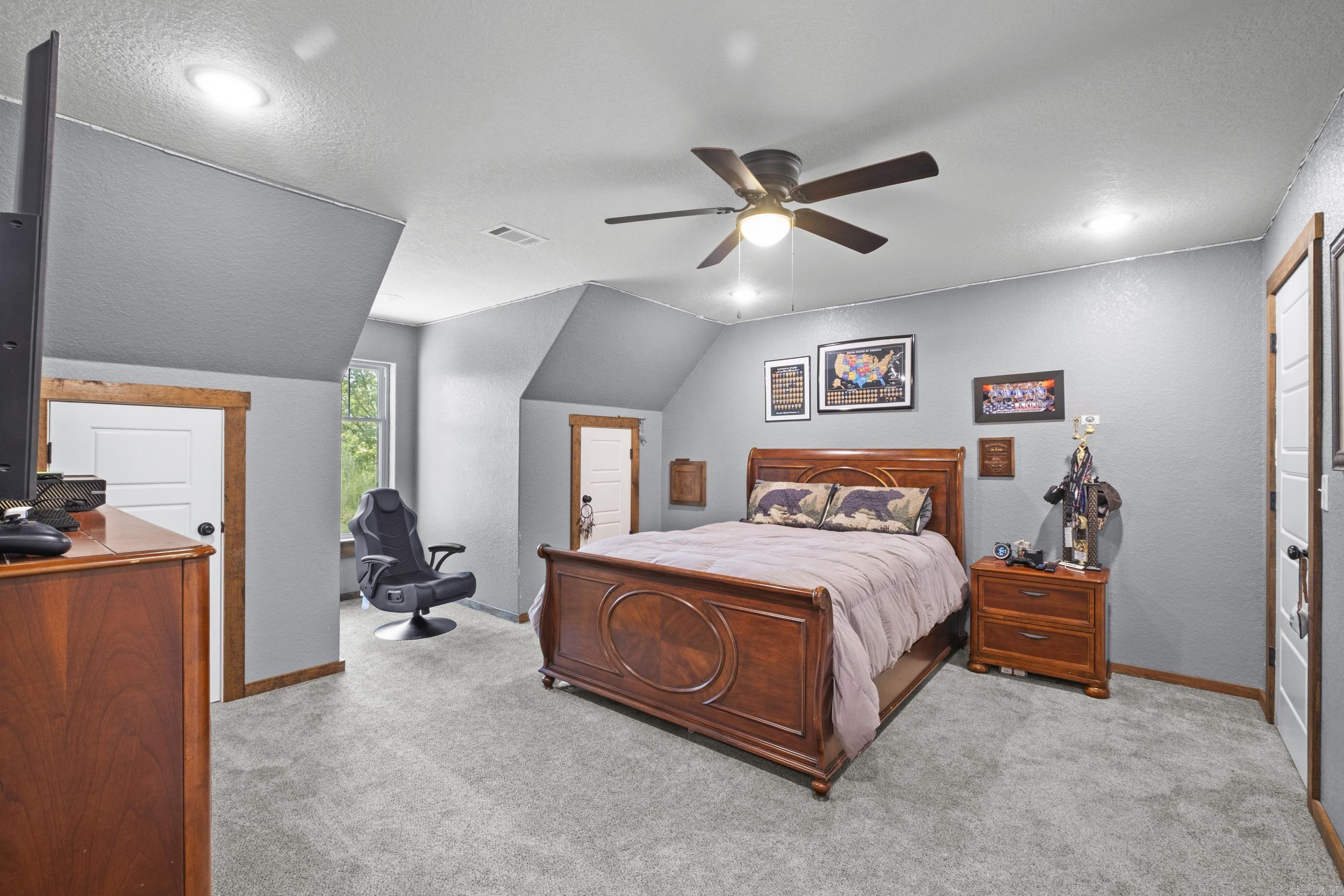 203 Fox Meadow Road Property Photo 28