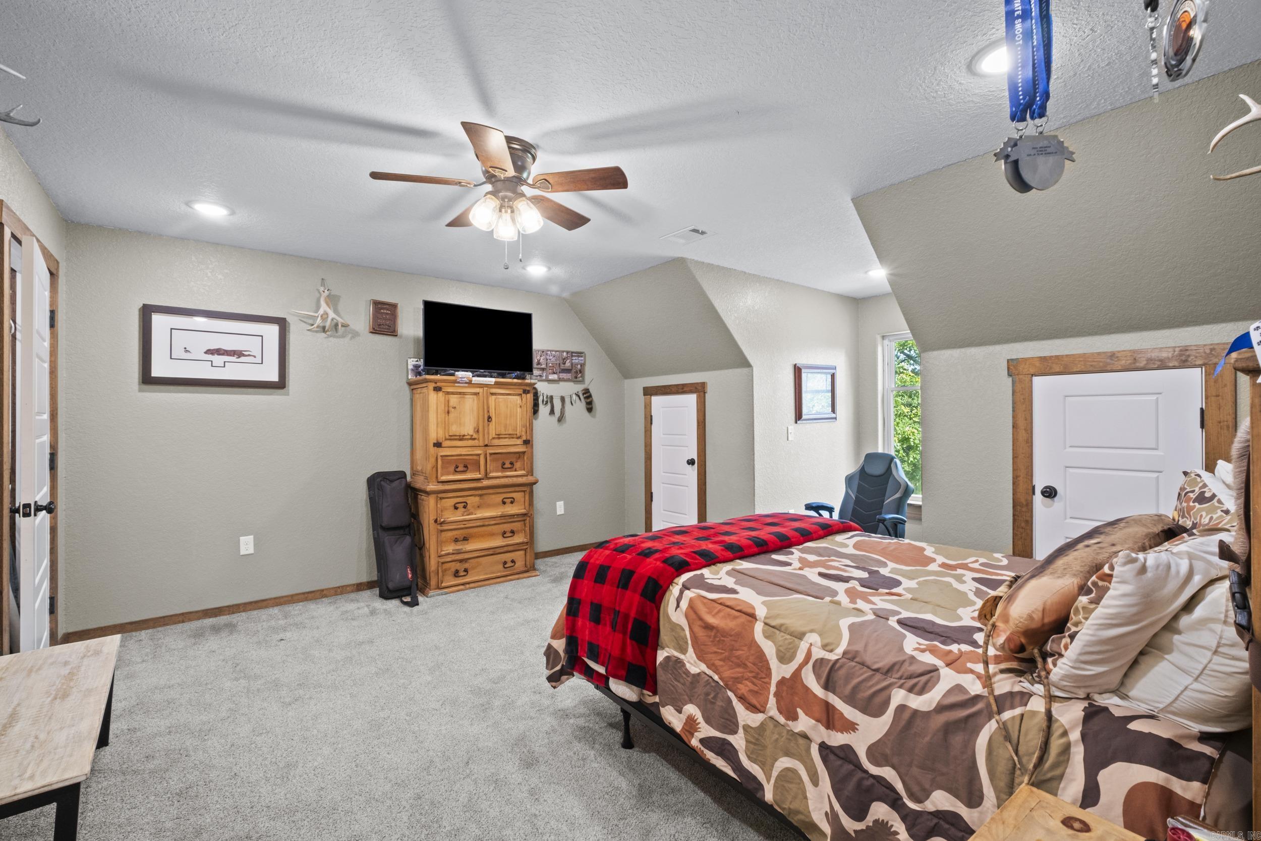 203 Fox Meadow Road Property Photo 33