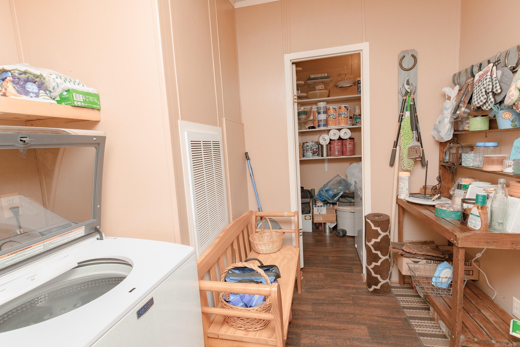 5417 Honeysuckle Road Property Photo 18