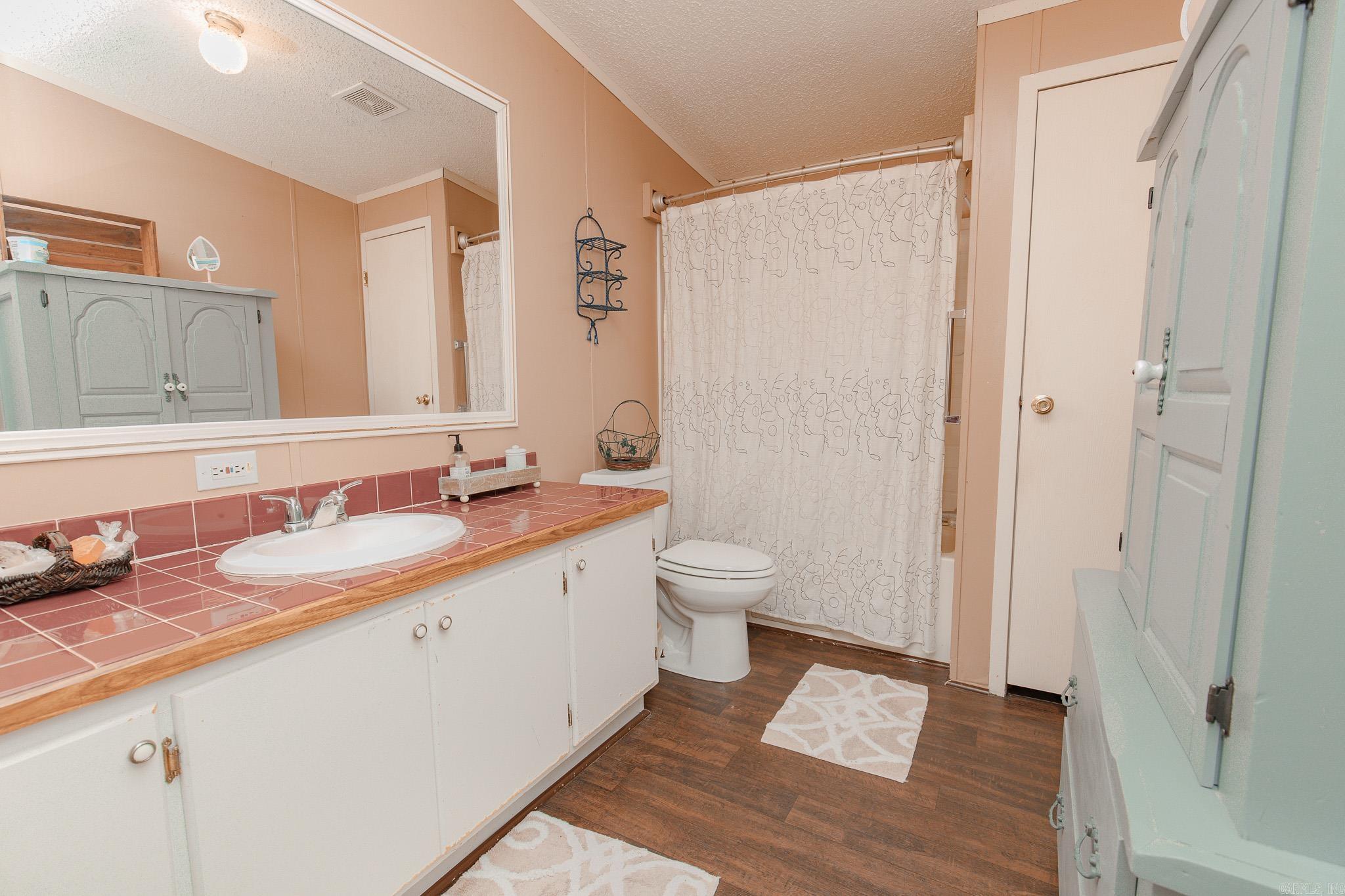 5417 Honeysuckle Road Property Photo 26