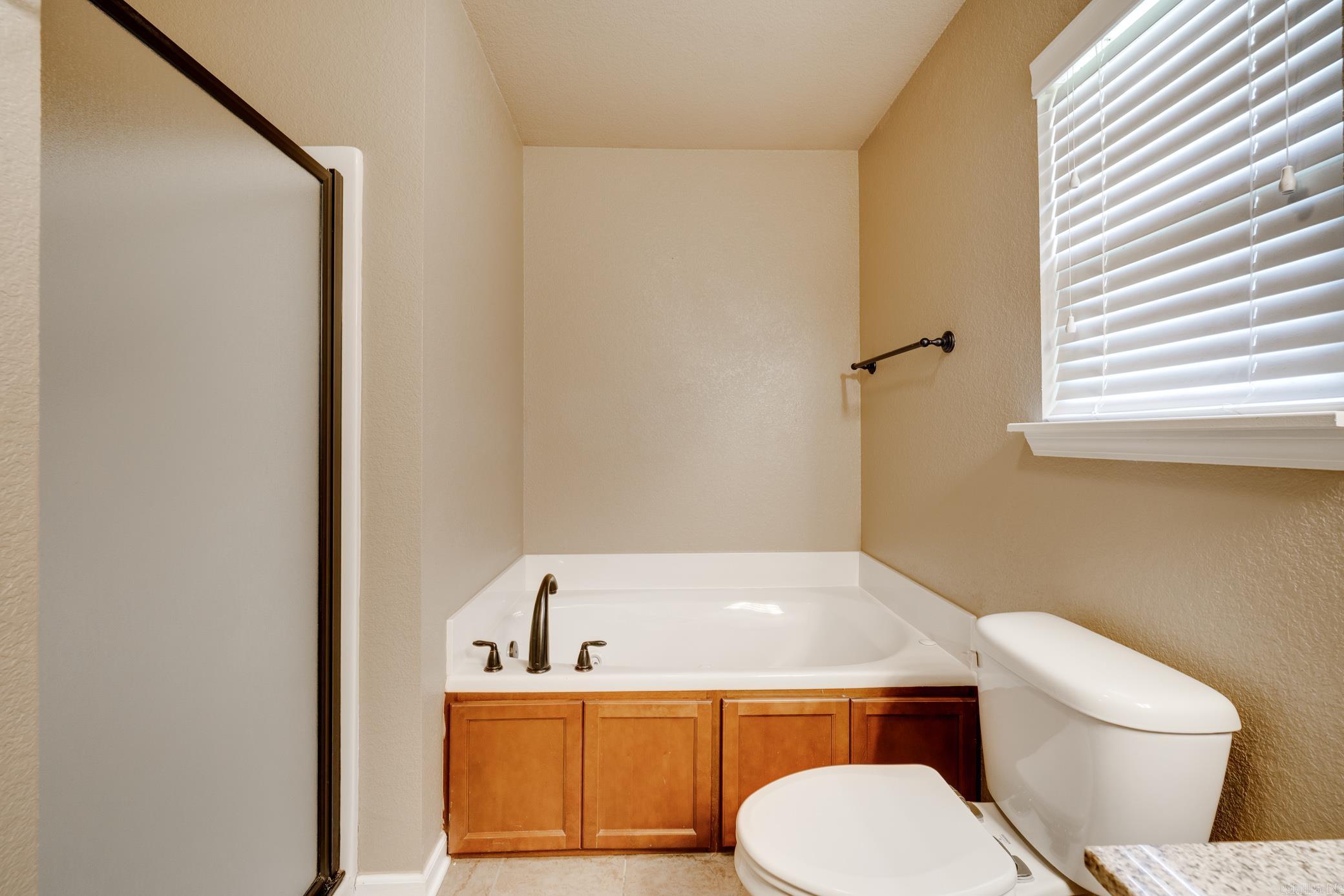 2925 Gladstone Drive Property Photo 20