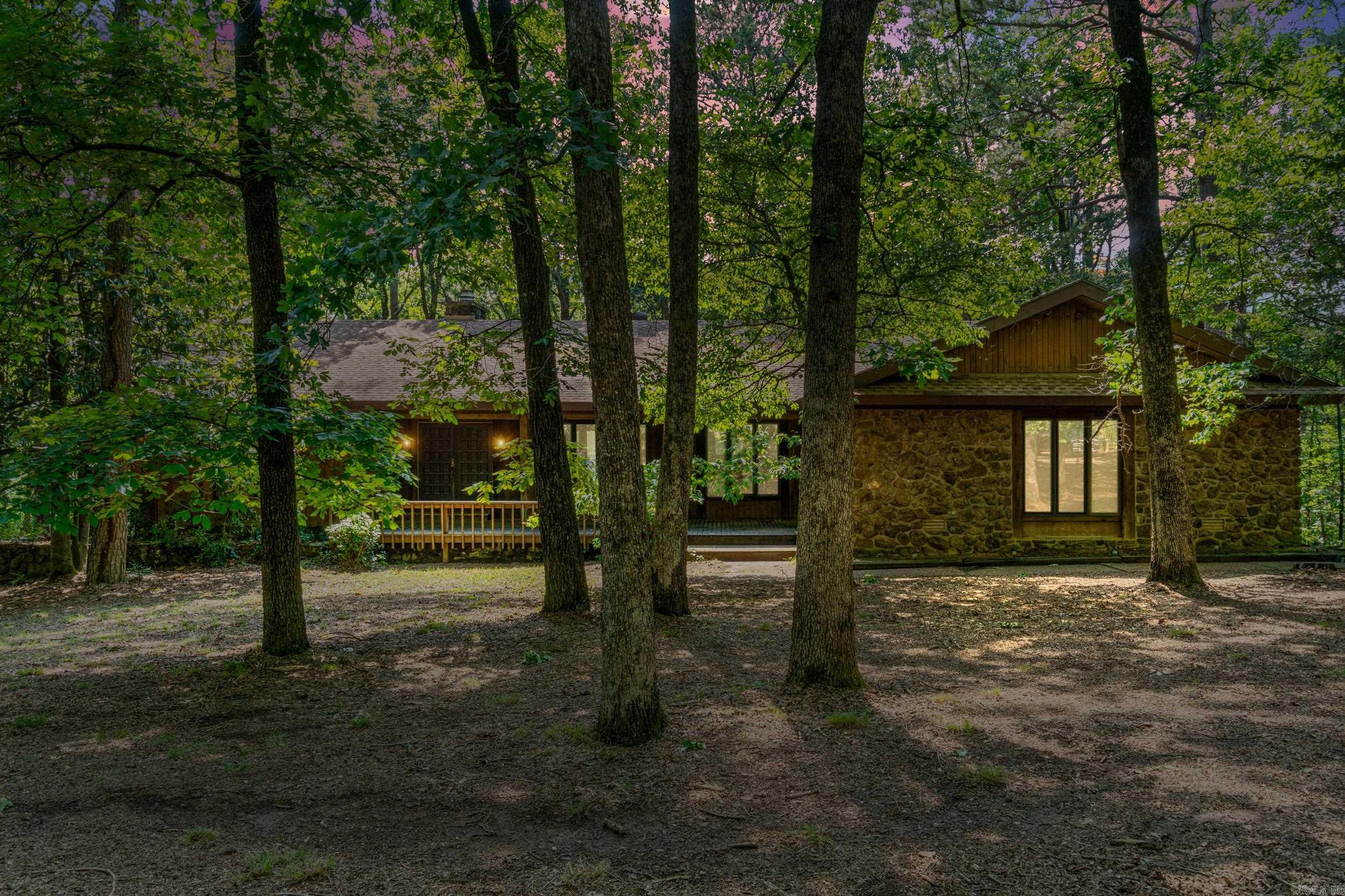 2 Baywood Drive Property Photo 2
