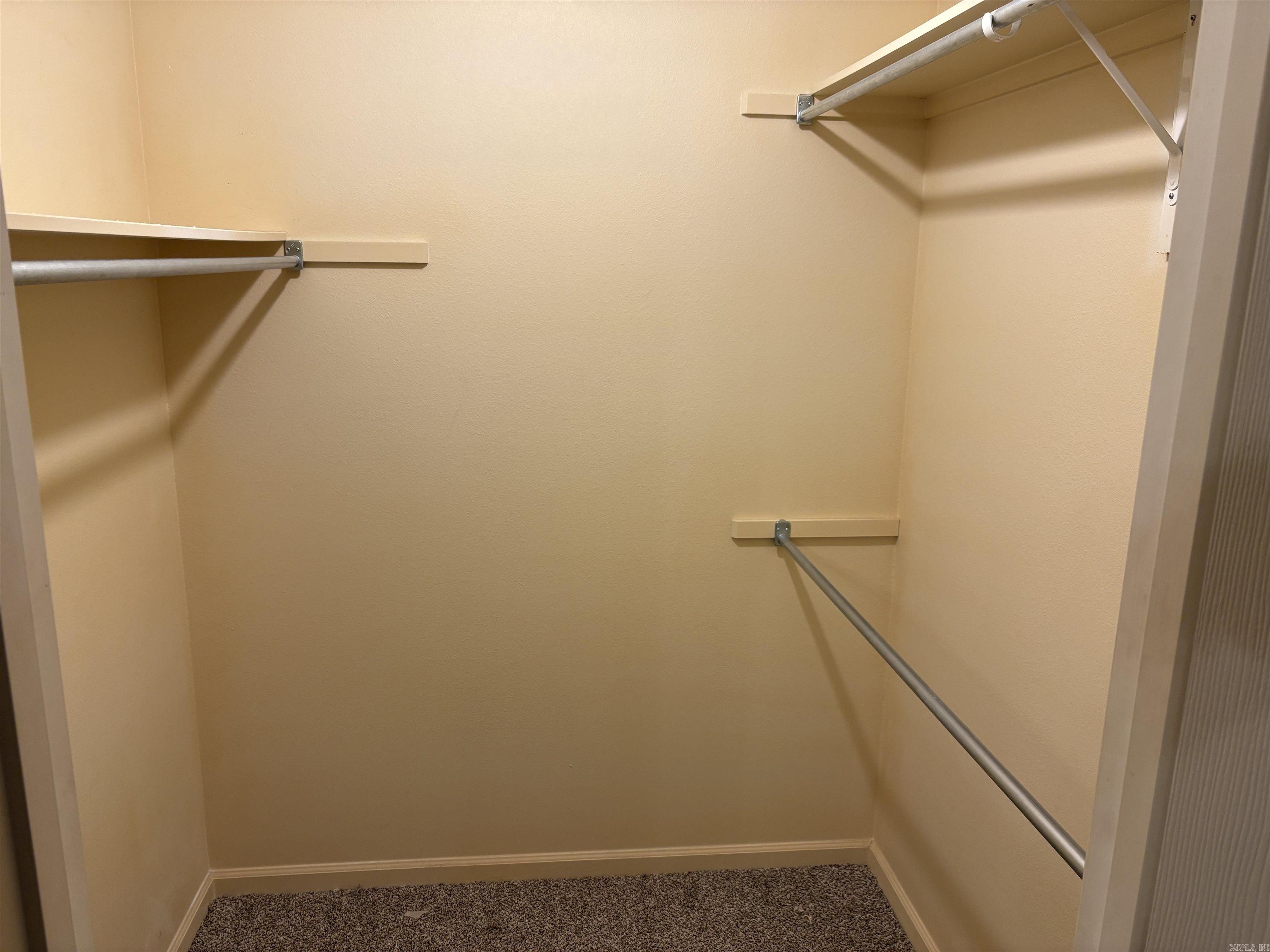 298 Niagra Falls Property Photo 10