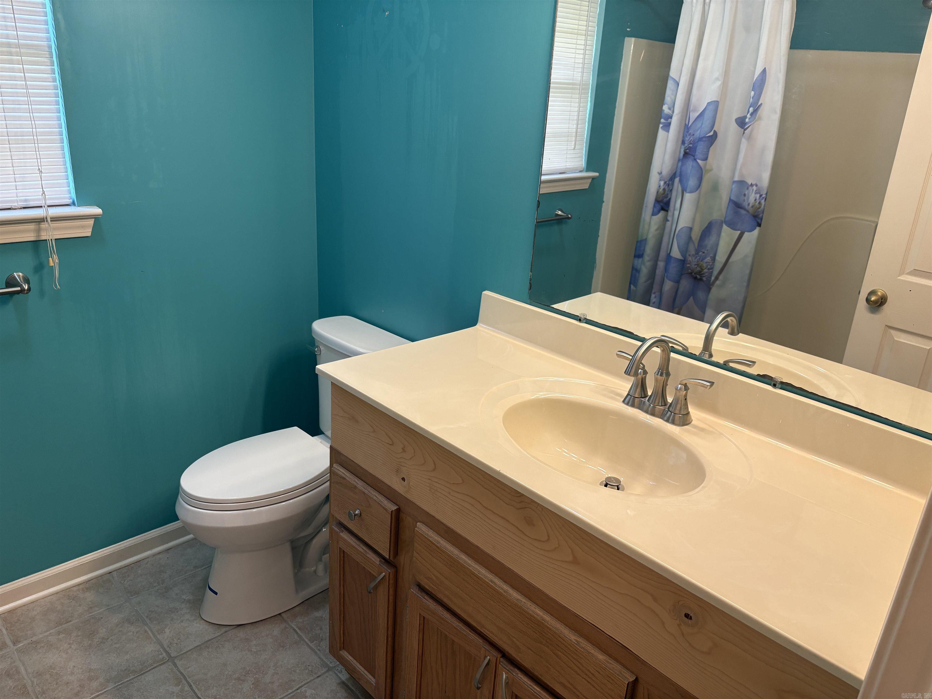 298 Niagra Falls Property Photo 14
