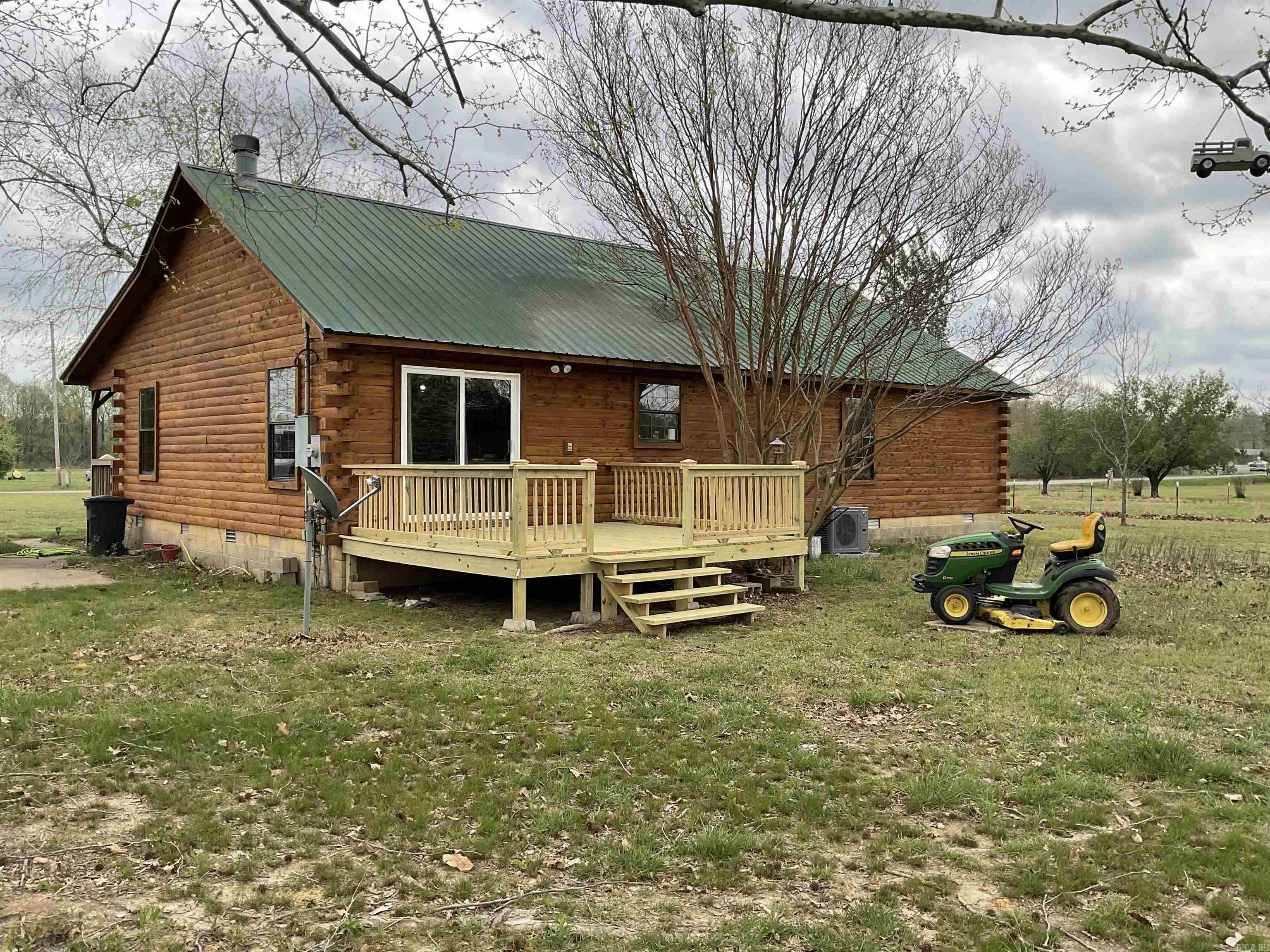109 Cedar Valley Dr Property Photo 8