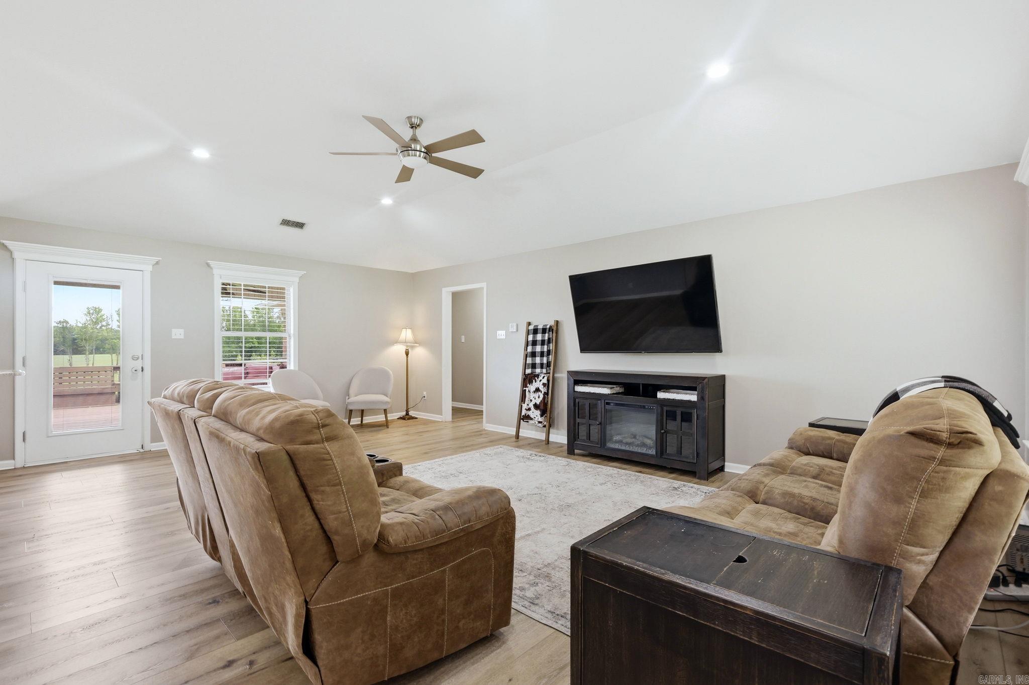 609 Swinging Bridge Road Property Photo 16