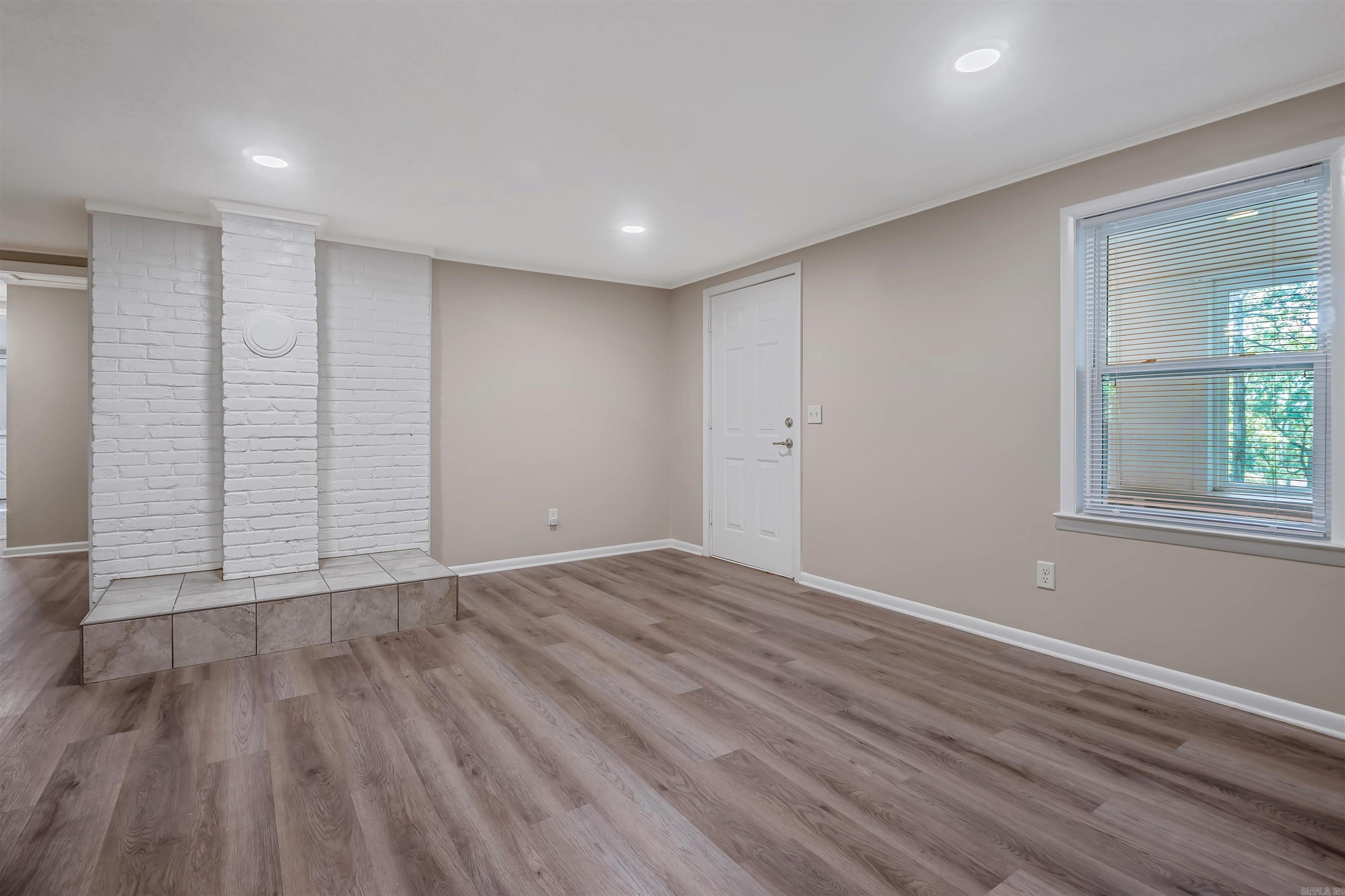5503 Irish Lane Property Photo 7