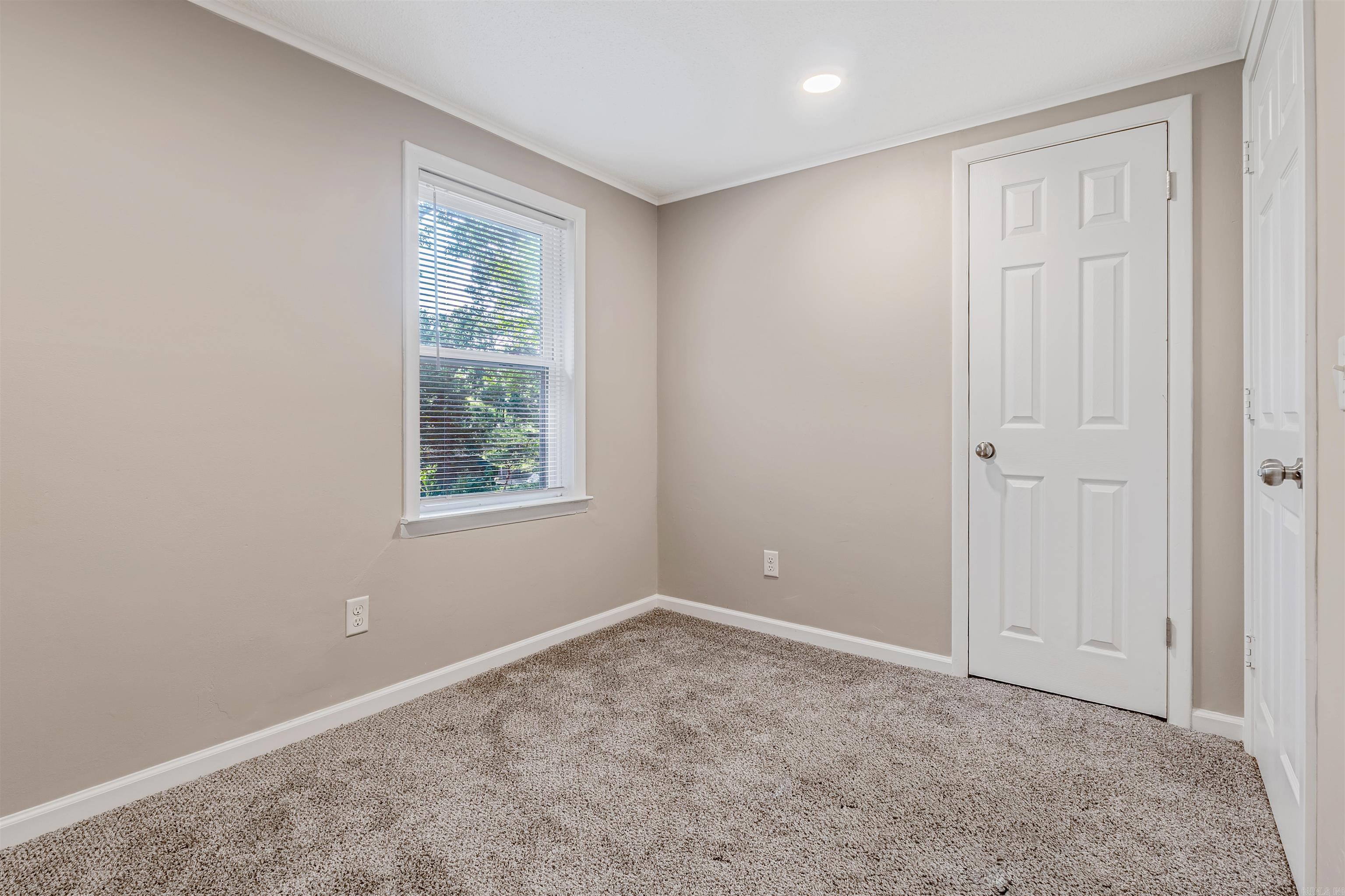 5503 Irish Lane Property Photo 23