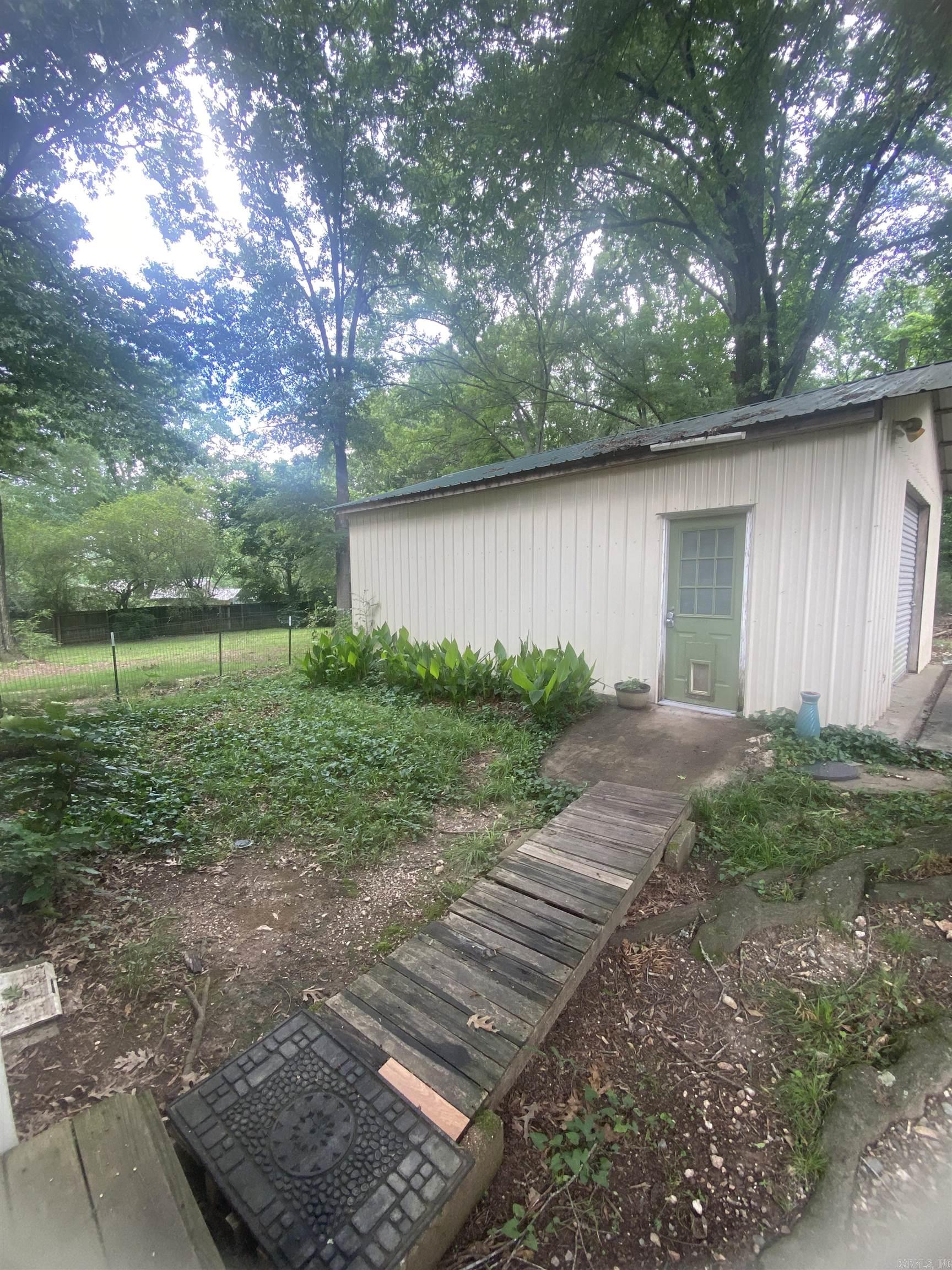 9301 Zuber Property Photo 5