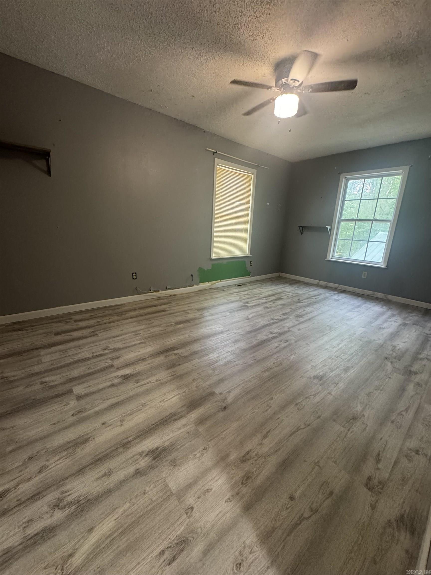 9301 Zuber Property Photo 30