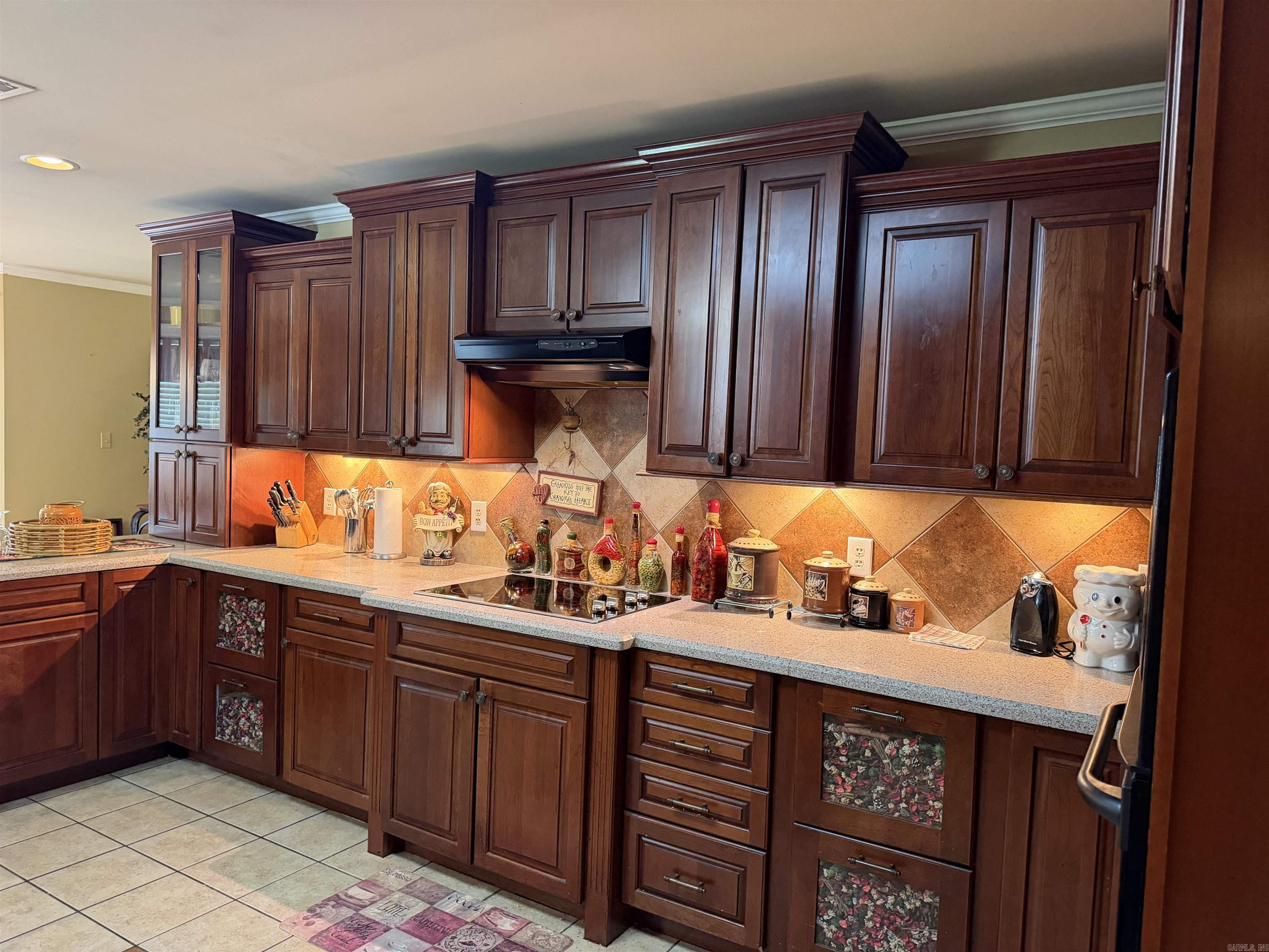 7711 Highway 54 Property Photo 13