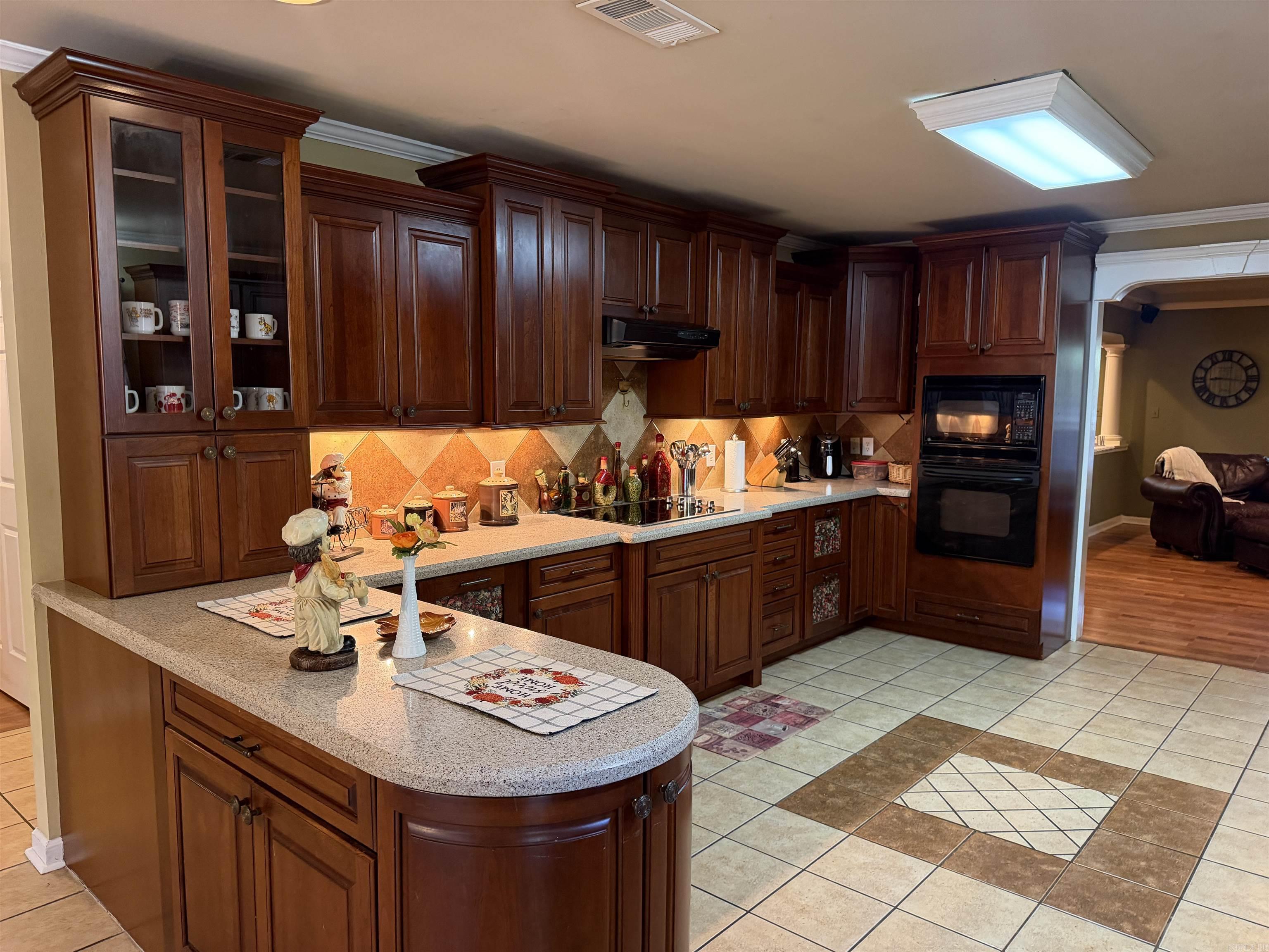 7711 Highway 54 Property Photo 14