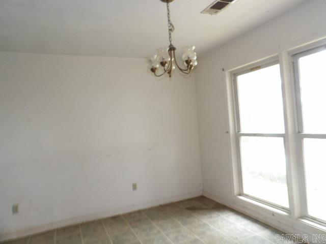335 Cottonwood Lane Property Photo 4