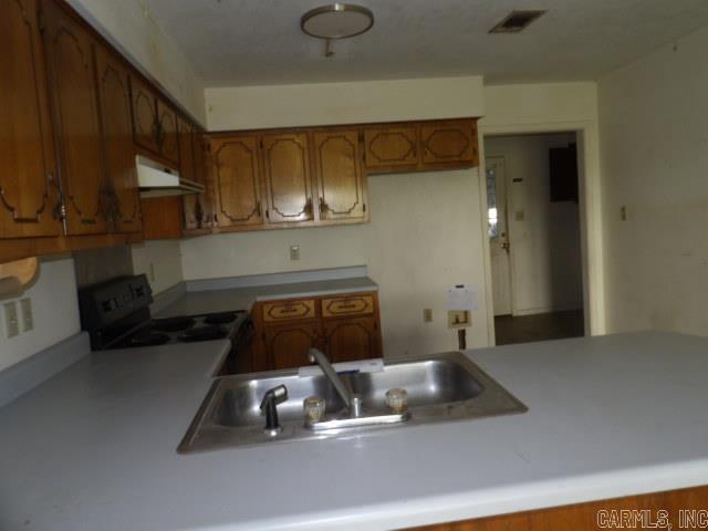 335 Cottonwood Lane Property Photo 5